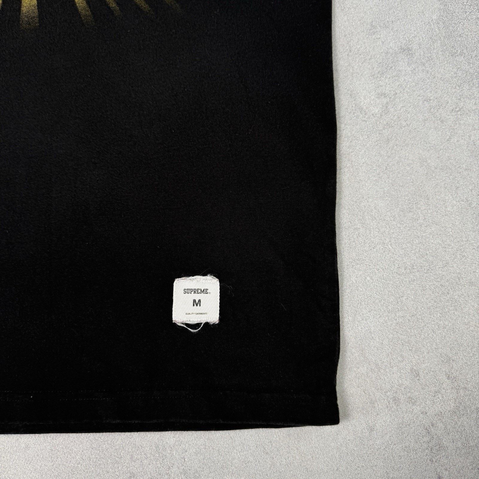 Supreme Supreme FW18 Black Light SS Top Tee Shirt Mens Size M Size US M / EU 48-50 / 2 - 11 Thumbnail