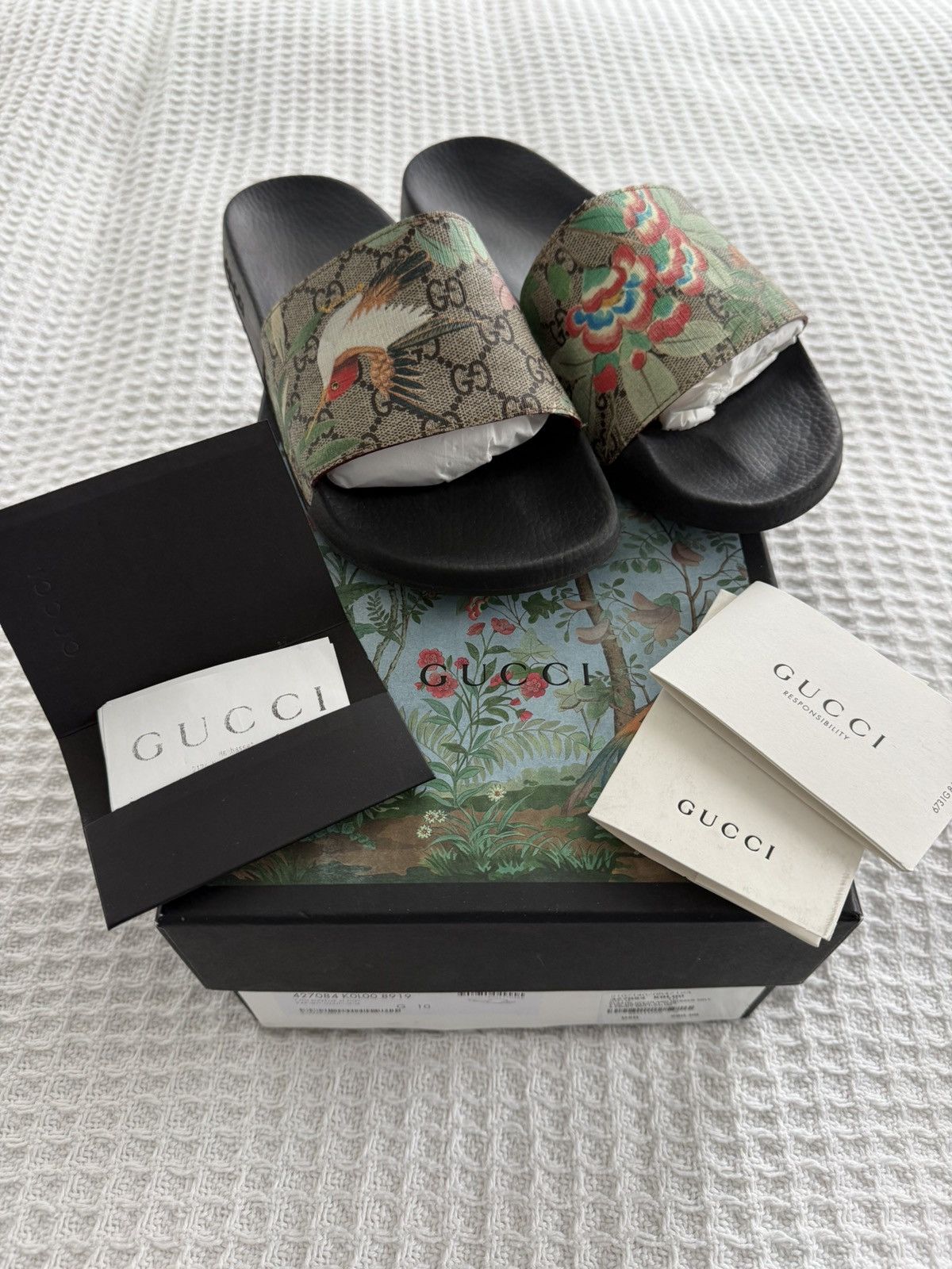 Gucci RARE Gucci Flip Flops Size 10 - Tian Bloom Flora Bird Size US 10 / EU 43 - 8 Thumbnail