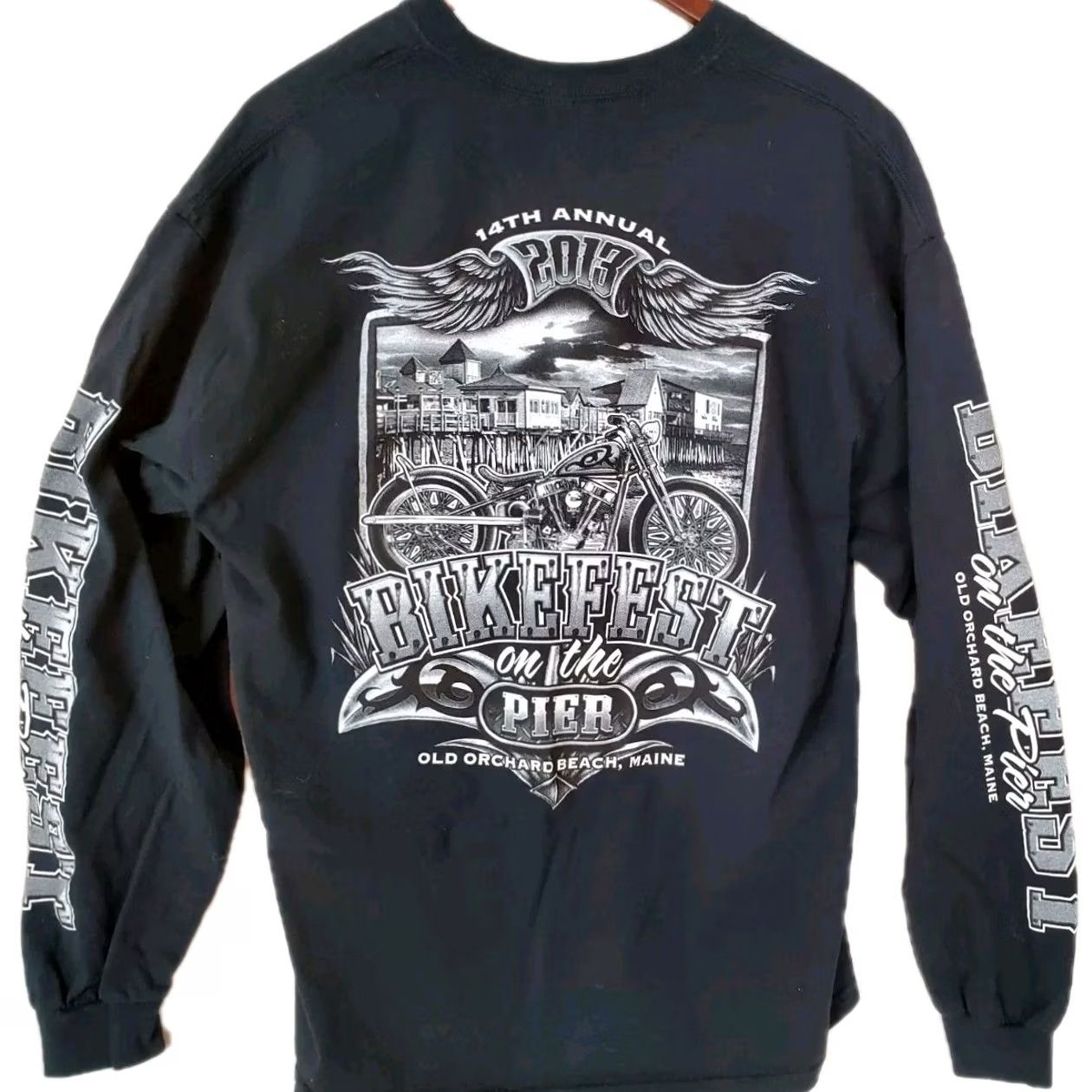 Gildan Item Specifications: Episode Size US XL / EU 56 / 4 - 2 Thumbnail