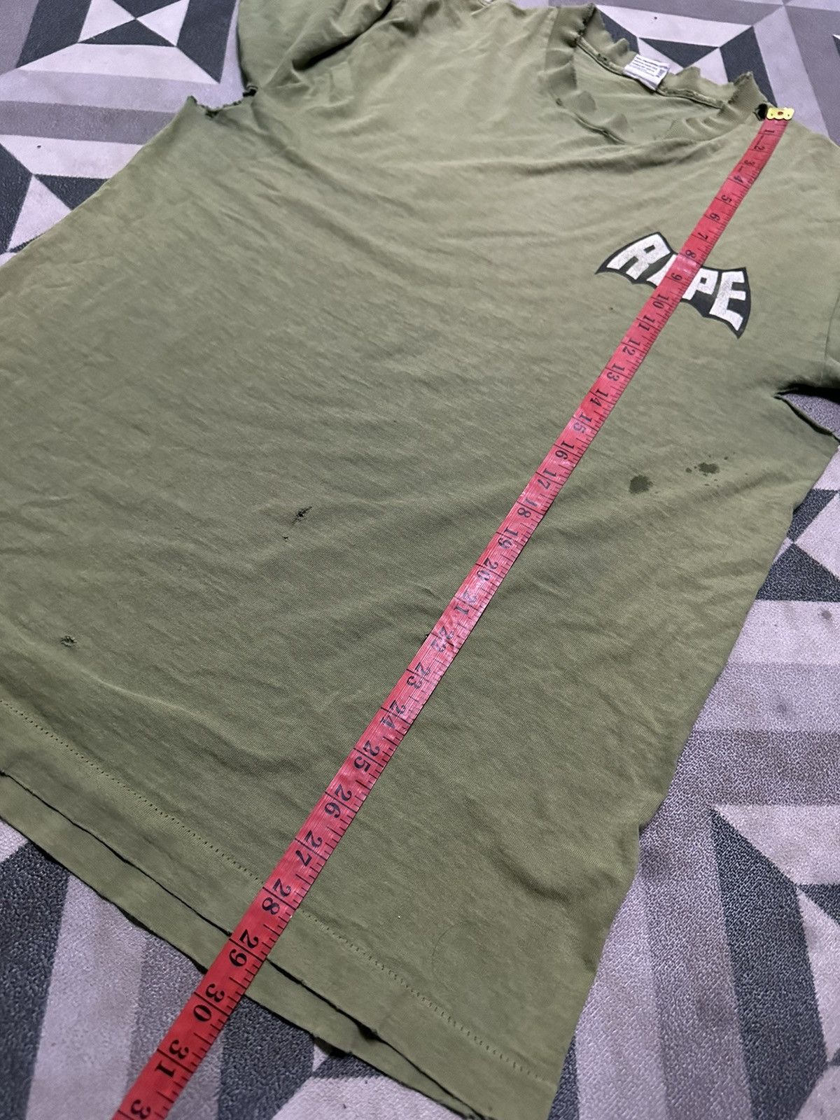 Welcome Skateboards Vintage 90s Ripe skateboard thrased tee Size US L / EU 52-54 / 3 - 11 Thumbnail