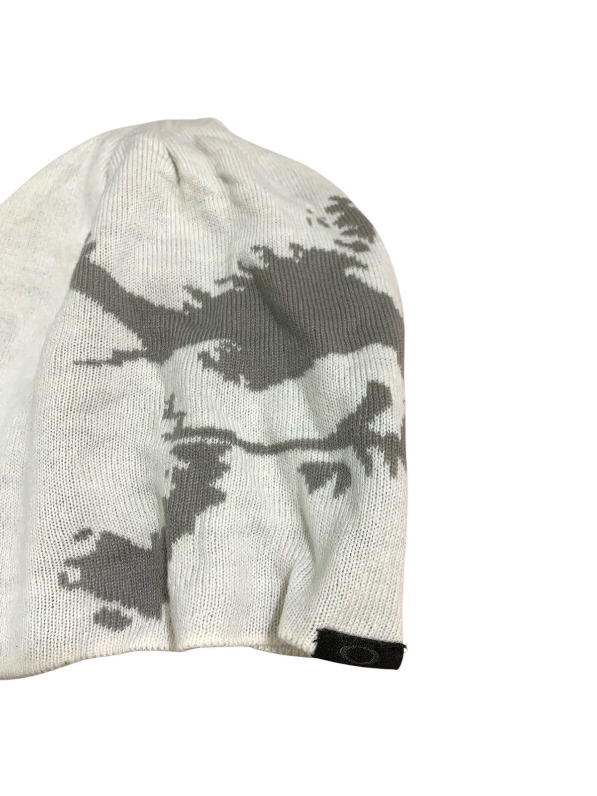 Oakley 🔥 Oakley White Skull Logo Beanie Gorpcore Hat Size ONE SIZE - 2 Thumbnail