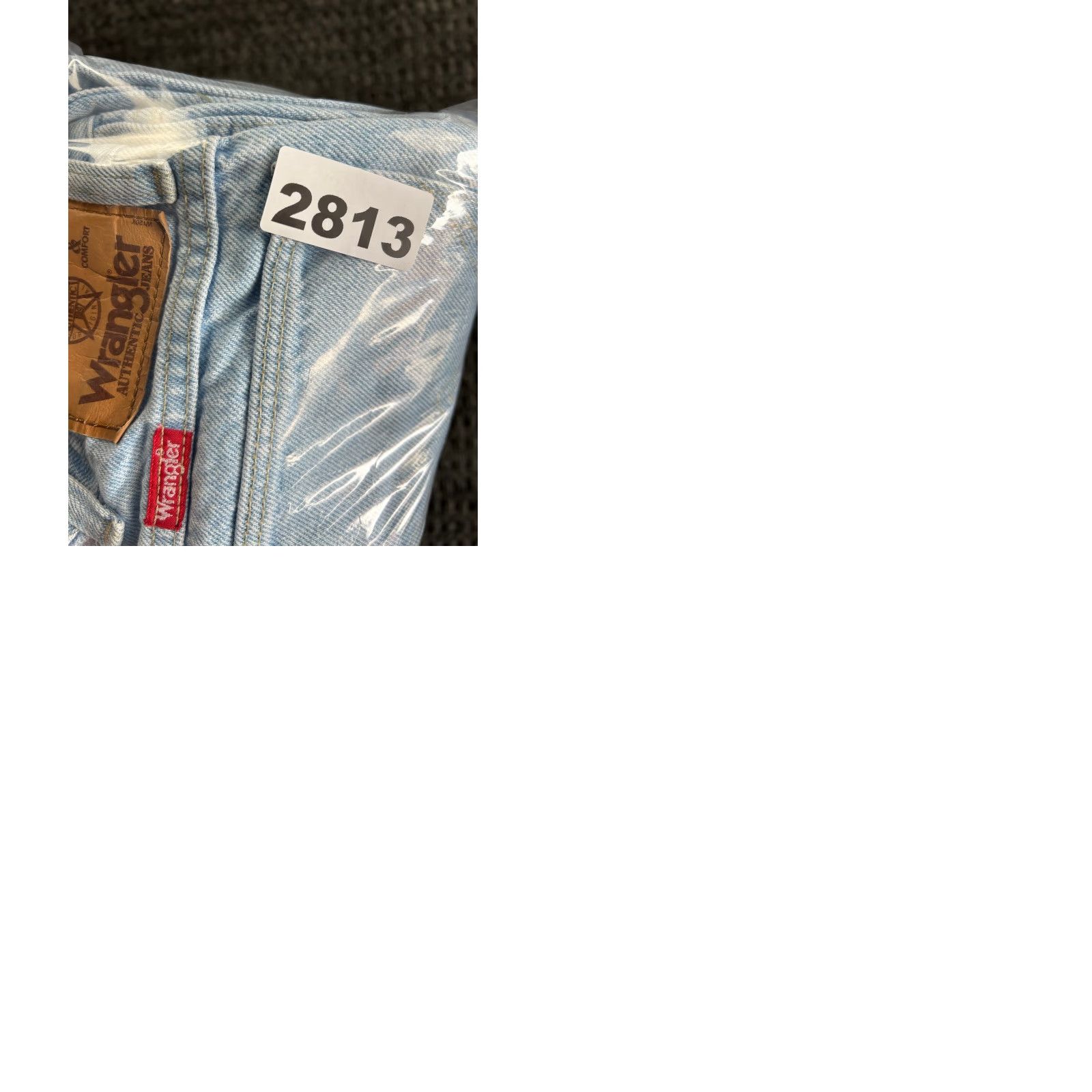Wrangler VINTAGE Wrangler Jeans 36 x 34 Light Wash USA 96501 Cowboy Rodeo Western Straight Mens 5-Pocket Denim Blue Cotton Jeans Wrangler 96501LW Size US 36 / EU 52 - 9 Thumbnail