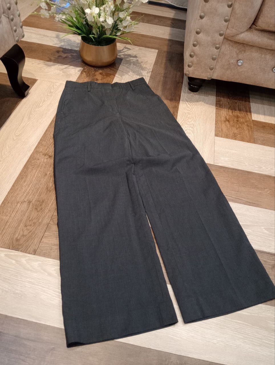 Prada LUXURY PRADA MILANO BAGGY WIDE LEG PANTS Size 25" / US 0 / IT 36 - 3 Thumbnail