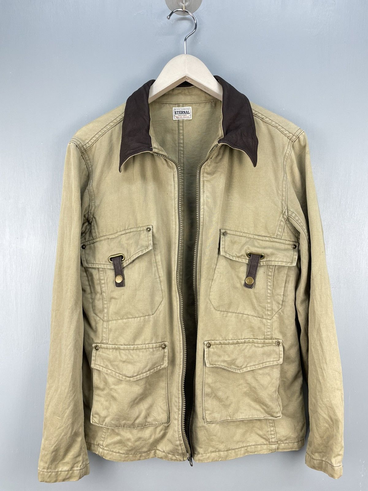 Eternal Eternal 4 pocket zip up jacket army design Size US M / EU 48-50 / 2 - 4 Thumbnail