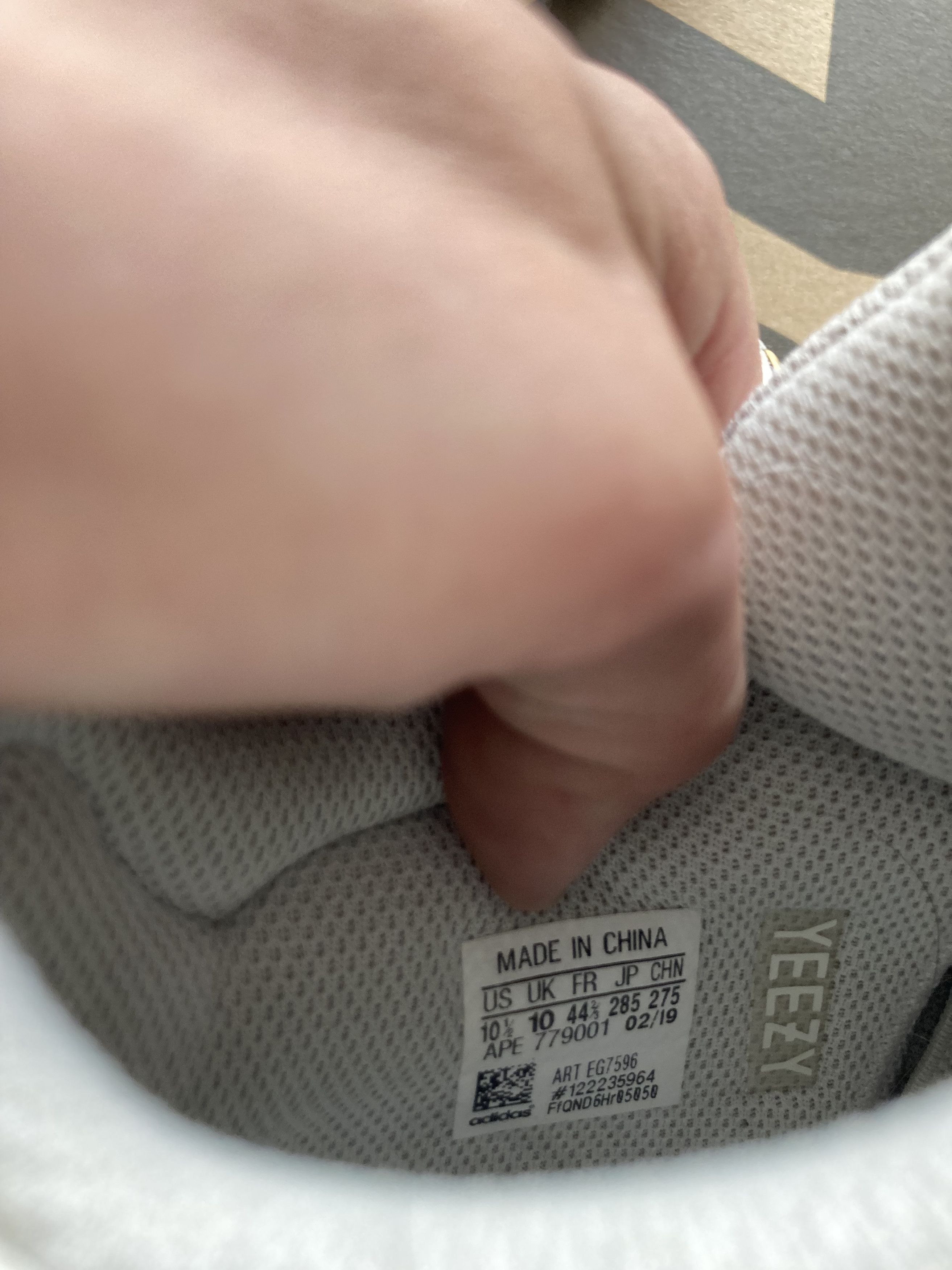 Adidas Yeezy Boost 700 Analog (2019) Size US 10.5 / EU 43-44 - 3 Thumbnail