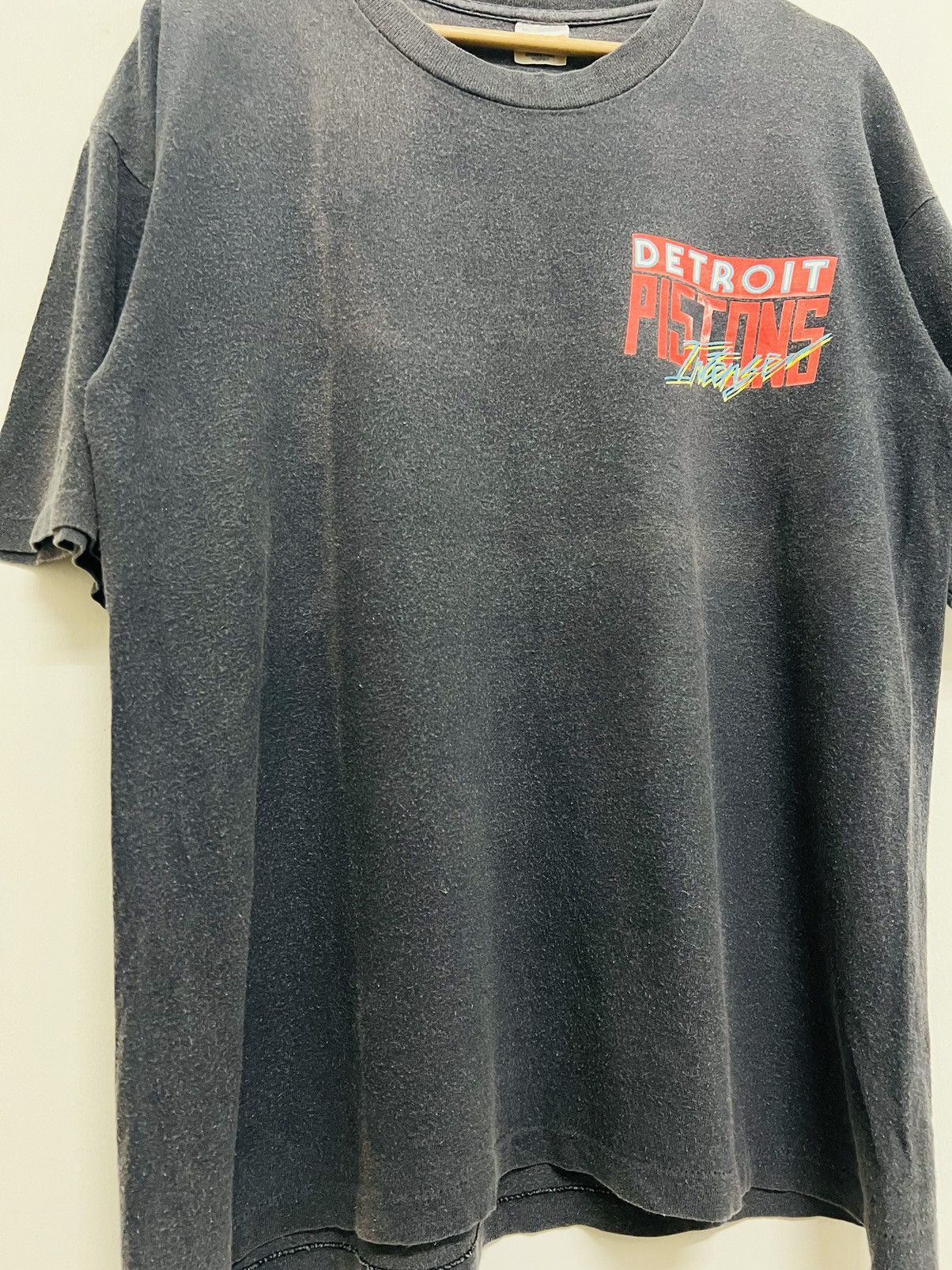 NBA Vintage Isiah Thompson Detroit Pistons Magic Johnson Tee Size US M / EU 48-50 / 2 - 4 Thumbnail