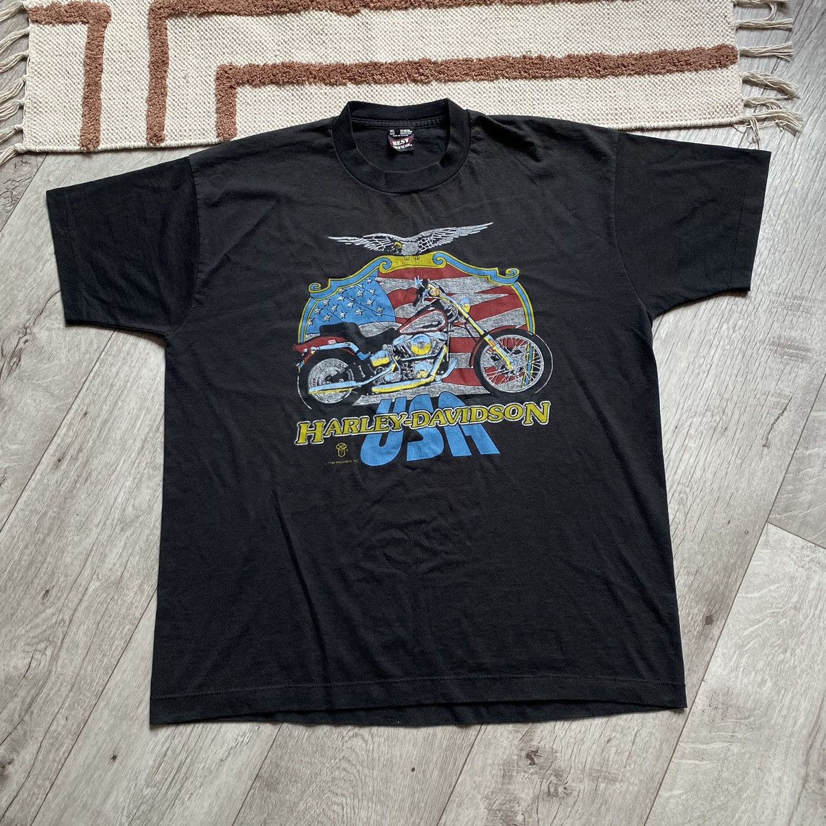 Harley Davidson RARE HARLEY DAVIDSON 1990 HOLDUBER INC FADED T SHIRT Size US XL / EU 56 / 4 - 1 Thumbnail