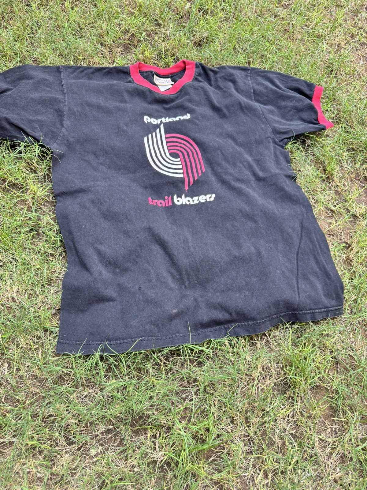 Vintage Vintage 1980's Portland Trailblazers T-shirt - Trench Size US XL / EU 56 / 4 - 4 Thumbnail