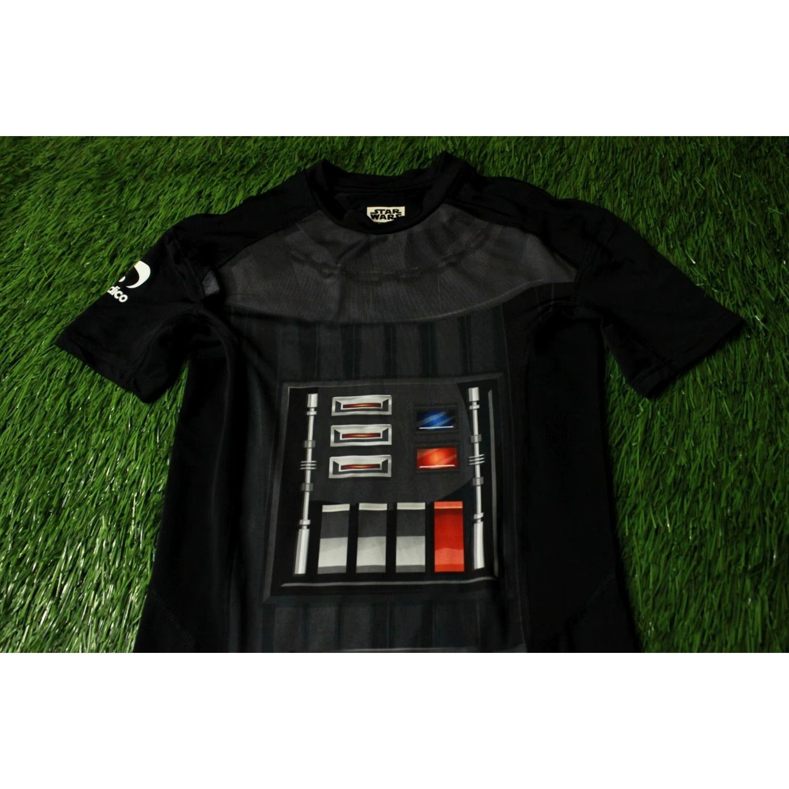 Vintage SONDICO STAR WARS DARTH VADER TRAINING MENS SHIRT JERSEY T-SHIRT ORIGINAL SIZE S Size US S / EU 44-46 / 1 - 2 Thumbnail