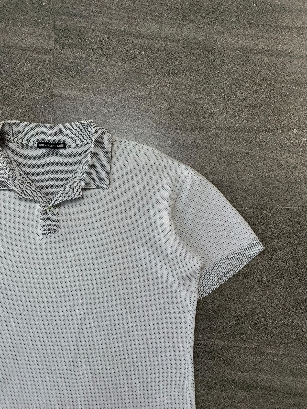 Issey Miyake FREE TAX! Reversed Mesh Polo Shirt - Small Size US S / EU 44-46 / 1 - 3 Thumbnail