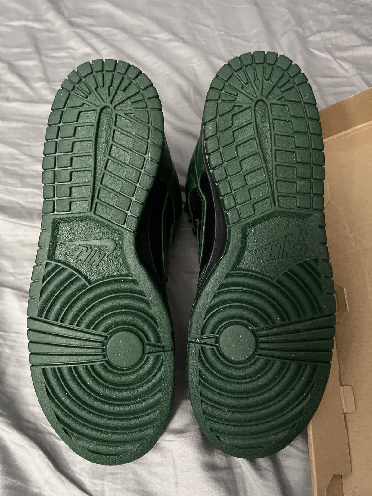 Nike ‘12 Gorge Green Dunk High Size US 11 / EU 44 - 6 Thumbnail