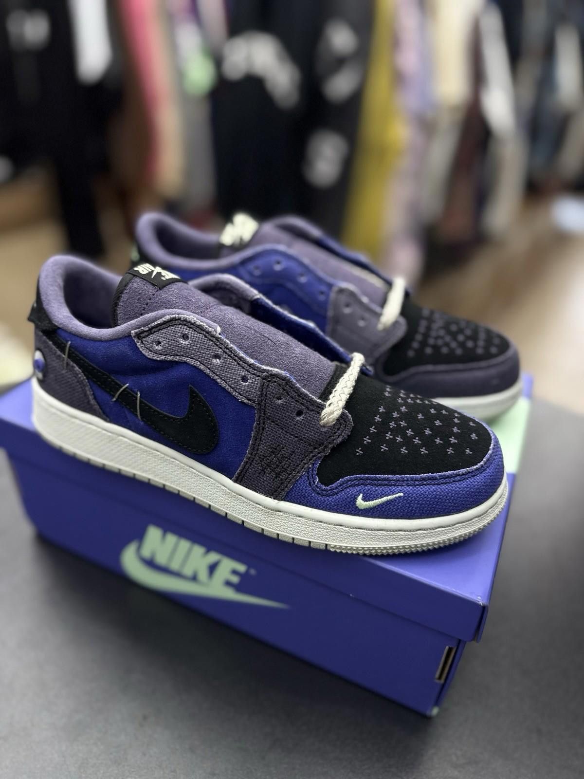 Jordan Brand 7Y Zion Williamson x Air Jordan 1 Retro OG Low Voodoo NEW Size US 7 / EU 40 - 3 Thumbnail
