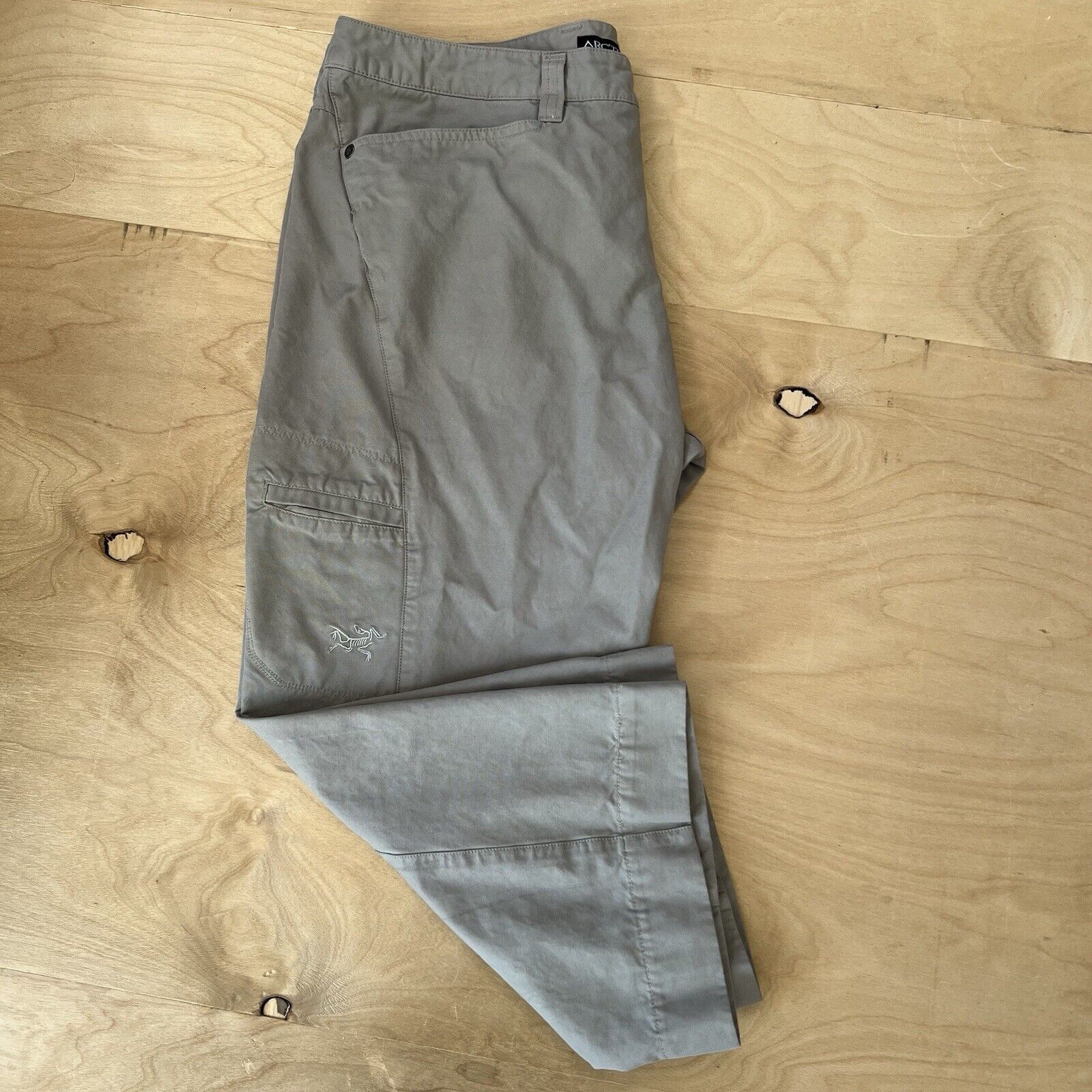Arc'teryx Arc'teryx Cropped Pants Women's 12 Khaki Outdoors Casual Size 33" - 9 Thumbnail