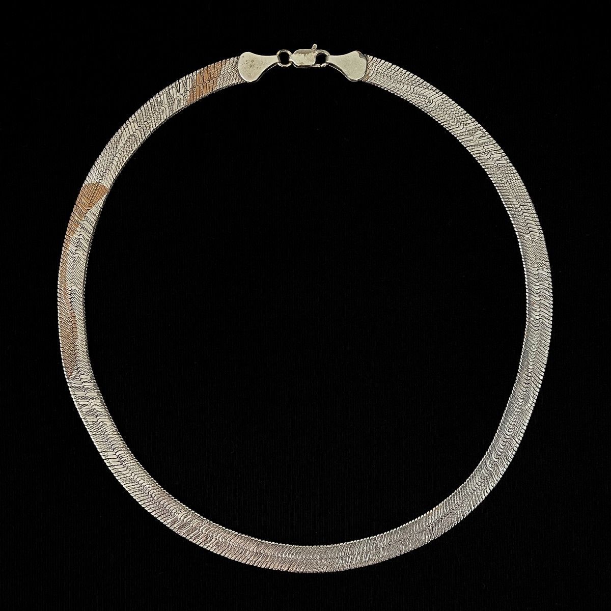 Designer Vintage 1980s Nike Italy Herringbone Chain Necklace Size ONE SIZE - 1 Thumbnail