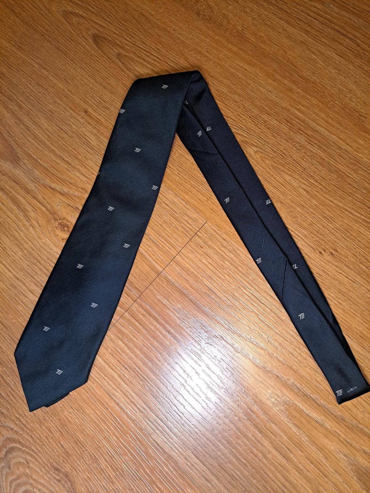 Givenchy Givenchy Monsieur 100% Silk Tie Navy Blue Necktie Size ONE SIZE - 5 Thumbnail