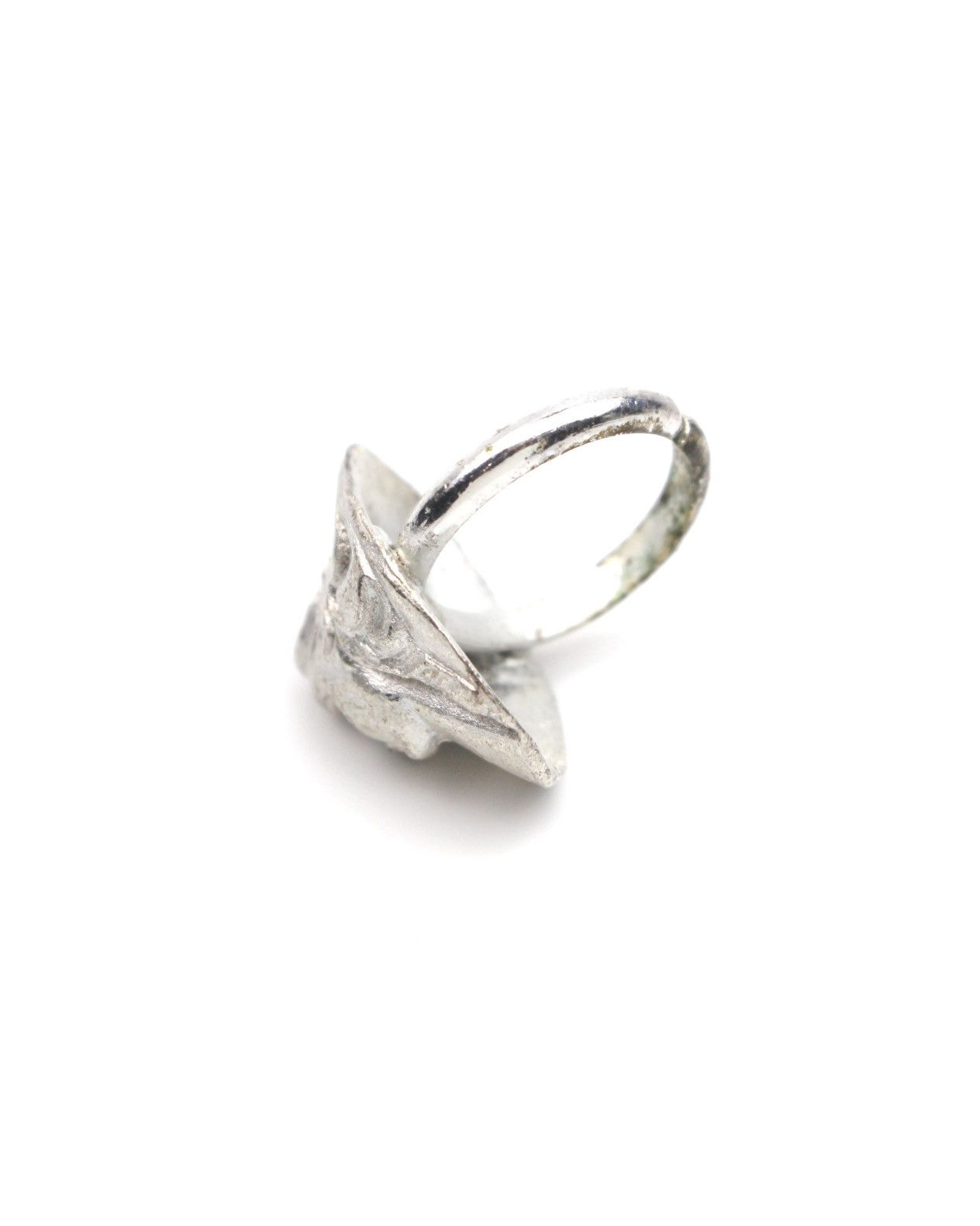 2000S JAPANESE MADE SCULPTED LADY CAMEO RING