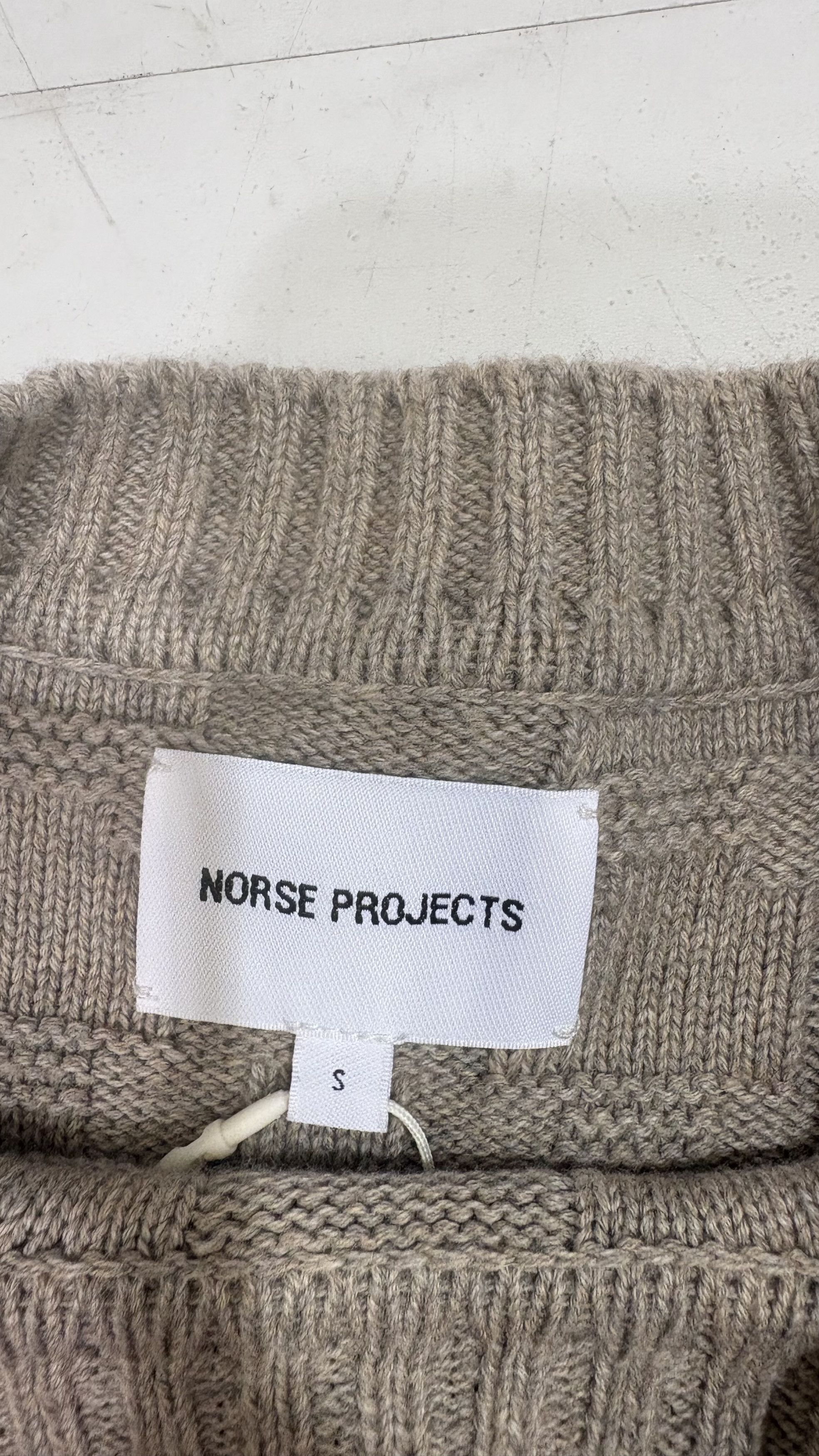 Norse Projects Pull a carreau norse projects Size US S / EU 44-46 / 1 - 2 Thumbnail