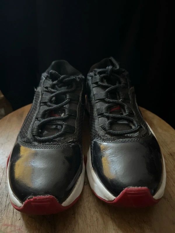 Jordan Brand Jordan 11 CMFT Low size UK 5.5 Size US 6 / EU 39 - 2 Thumbnail