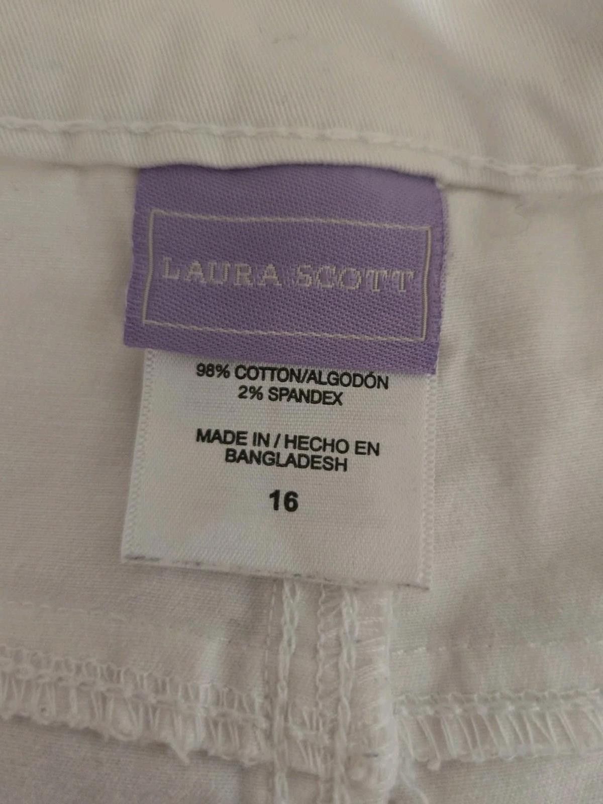 Other Laura Scott All White Skirt Knee Length Midi Straight Womens Size 38" / US 16 / IT 52 - 5 Thumbnail
