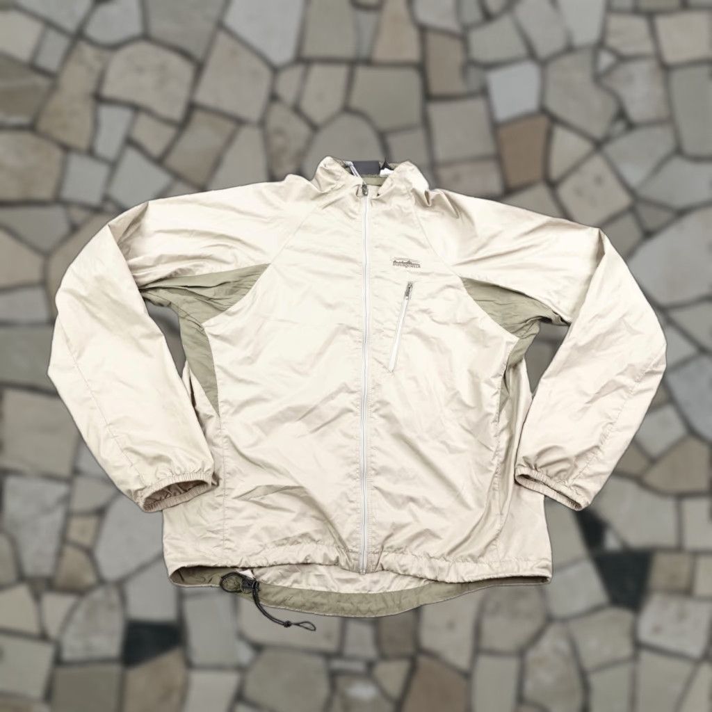 Patagonia Vintage Patagonia Jacket Mens Medium Beige Lightweight Windbreaker Full Zip Coat Size US M / EU 48-50 / 2 - 1 Thumbnail