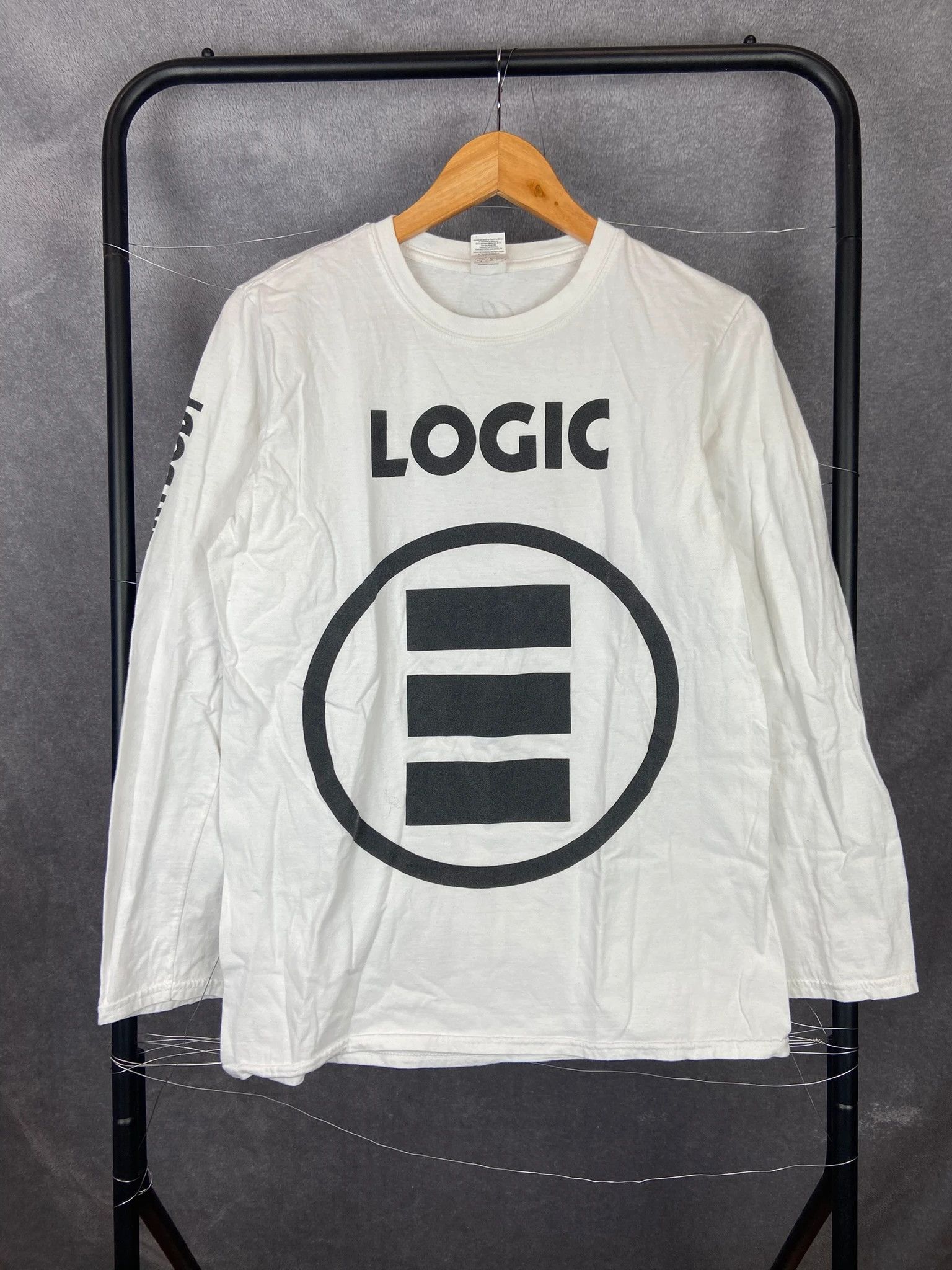 Logic Logic Longsleeve / Equality Logo / Tour Merch / White / M Size US M / EU 48-50 / 2 - 1 Thumbnail