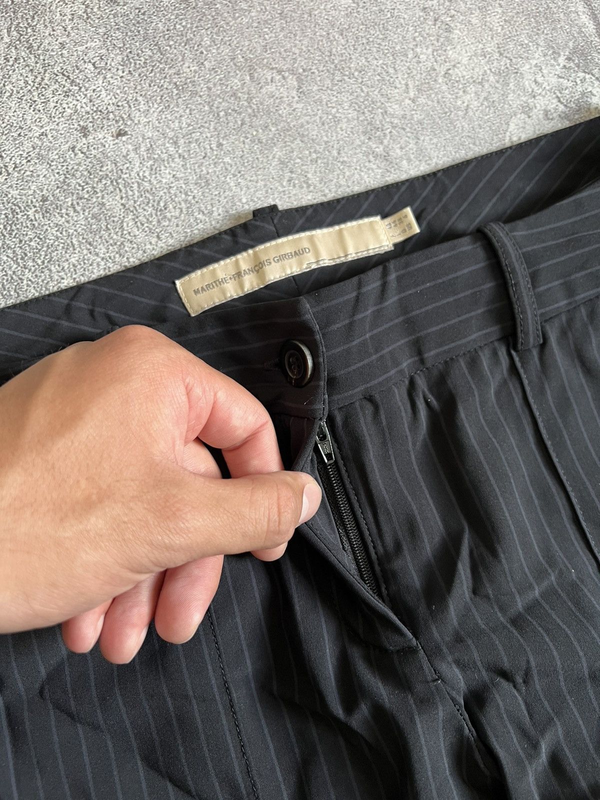 Marithe + Francois Girbaud Marithe + Francois Girbaud Women’s Black Pants Classic Sz 44 Size 30" / US 8 / IT 44 - 5 Thumbnail
