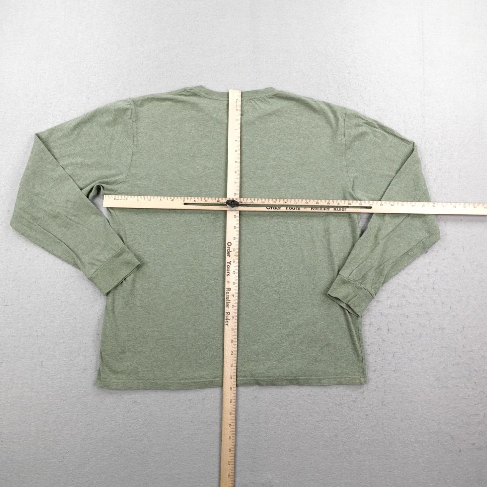 Carhartt Carhartt Shirt Mens XL Green Long Sleeve Pocket Tee WIP Work In Progress Utility Shirt Mens XL Green Long Sleeve Pocket Tee WIP Utility Size US XL / EU 56 / 4 - 5 Thumbnail