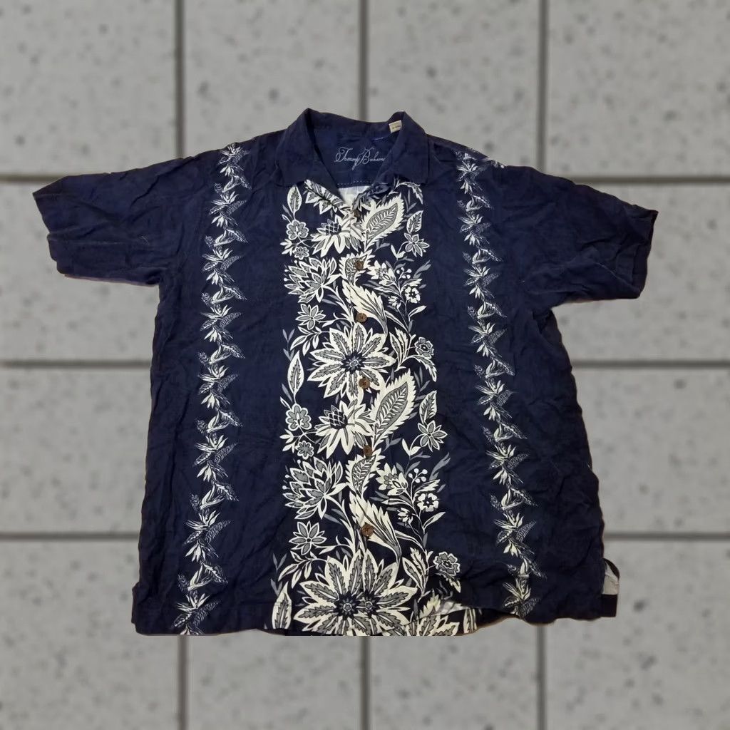 Tommy Bahama Tommy Bahama Shirt Mens L Large Navy Blue Silk Button Short Sleeve Floral Casual Travel Summer Spring Fall Size US L / EU 52-54 / 3 - 1 Thumbnail