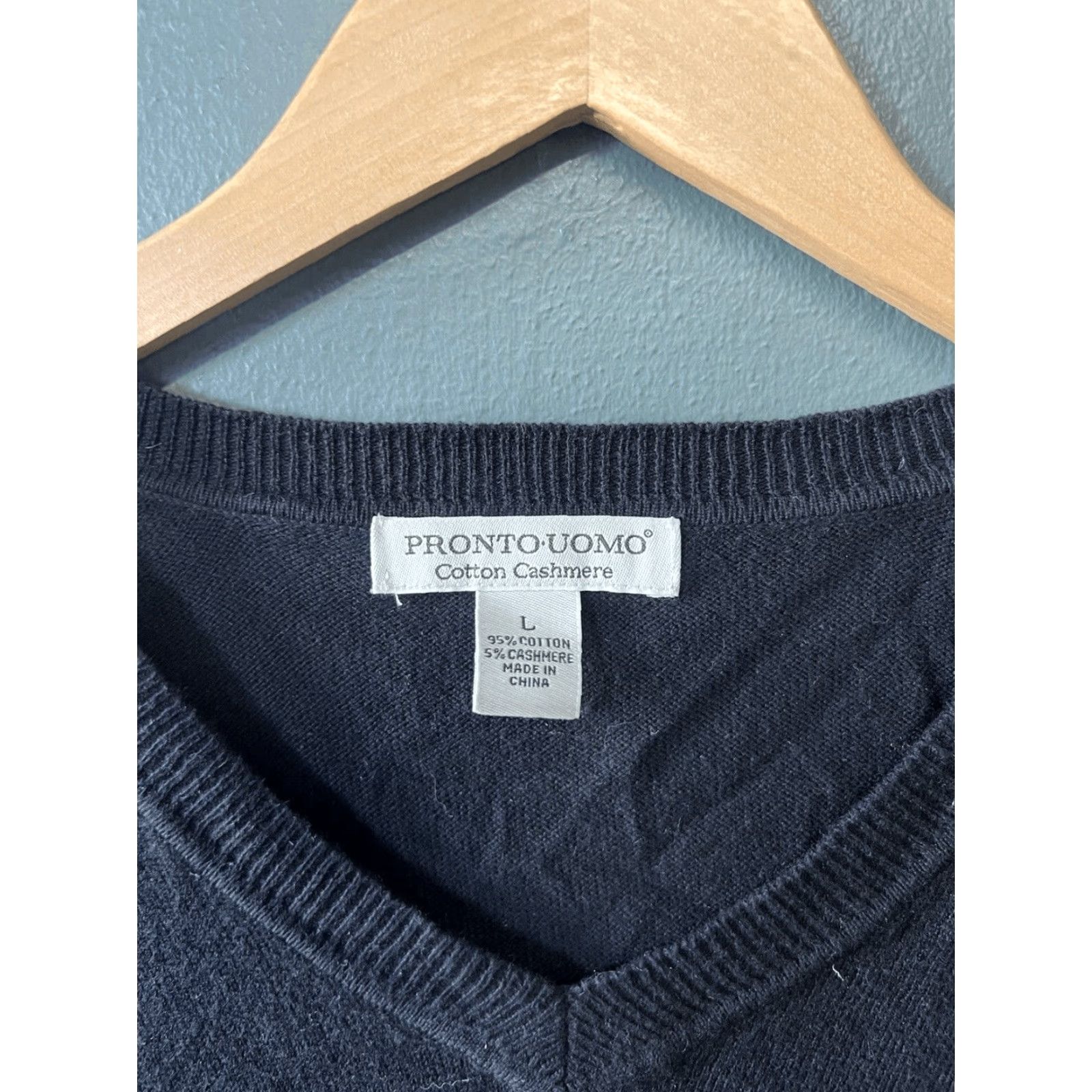 Pronto Uomo Pronto Uomo Mens Sweater Pullover V-Neck Cashmere Black L Size US L / EU 52-54 / 3 - 3 Thumbnail