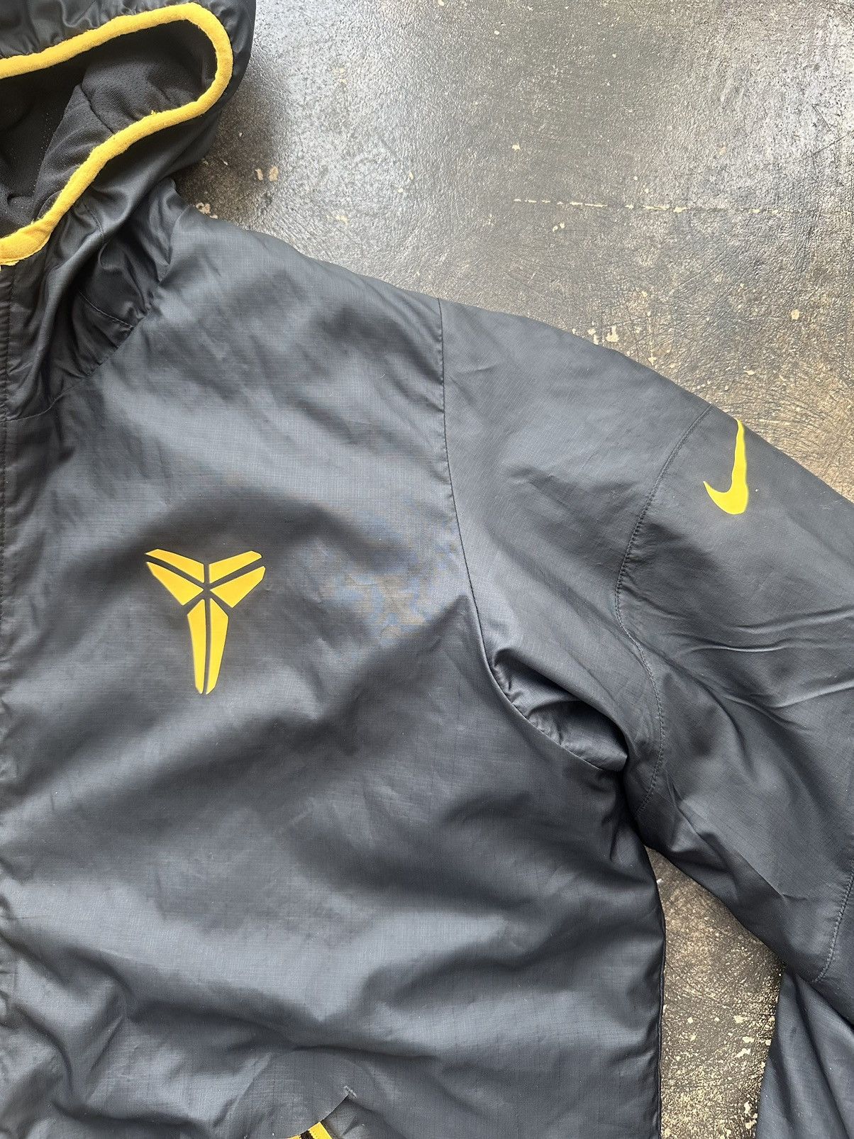 Nike Nike Black Mamba Kobe Bryant Jacket Size US L / EU 52-54 / 3 - 3 Thumbnail