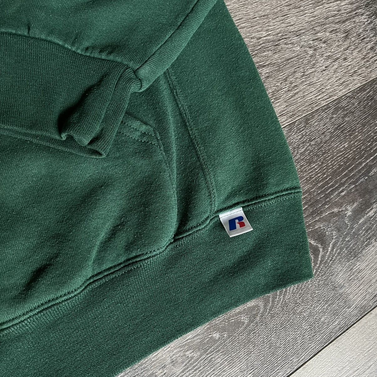 Russell Athletic Vintage 2000s Russell Athletic Logo Green Pullover Hoodie Size US L / EU 52-54 / 3 - 5 Thumbnail