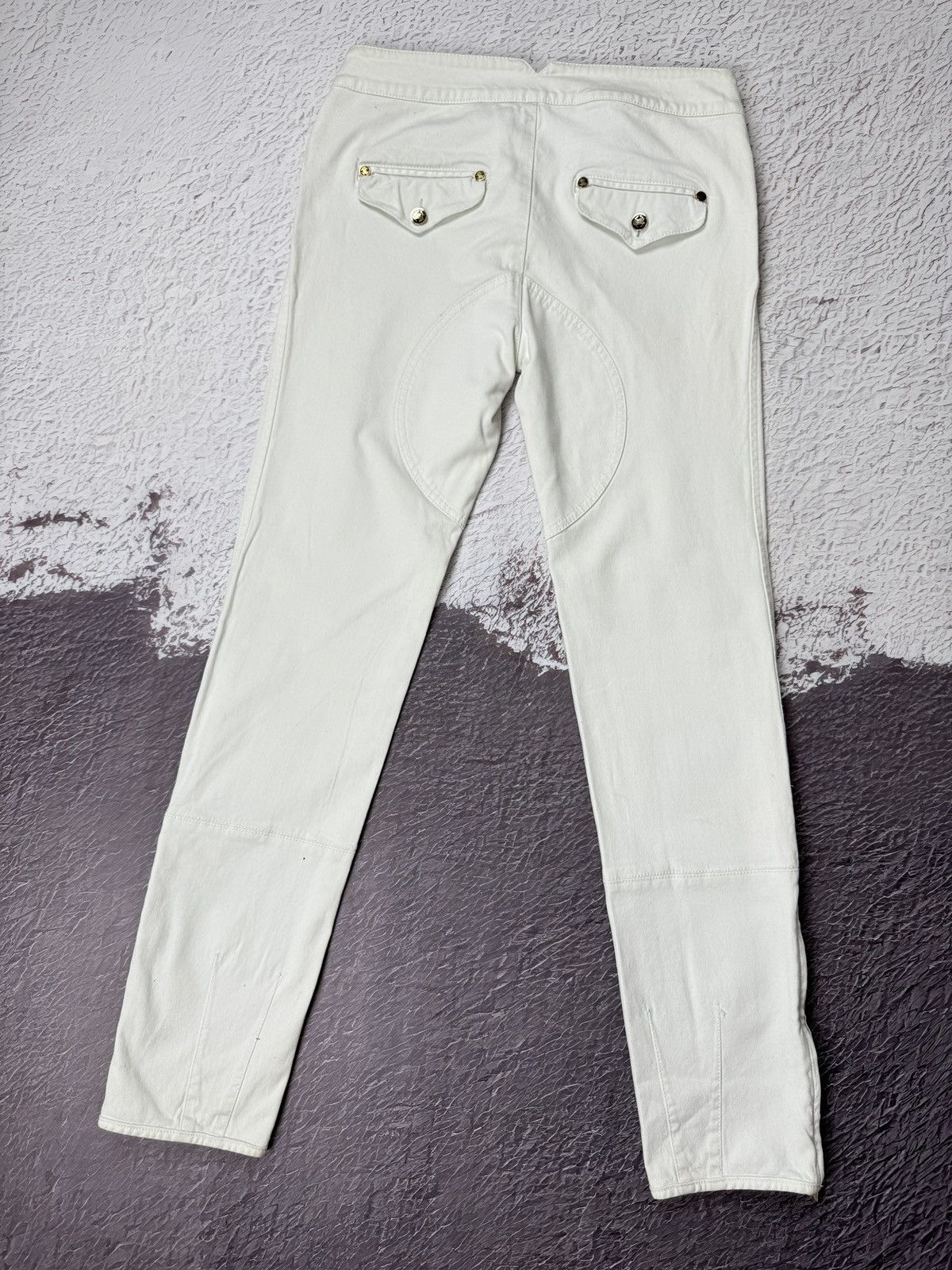 Roberto Cavalli Roberto Cavalli vintage white zipper casual classic pants Size 28" / US 6 / IT 42 - 2 Thumbnail