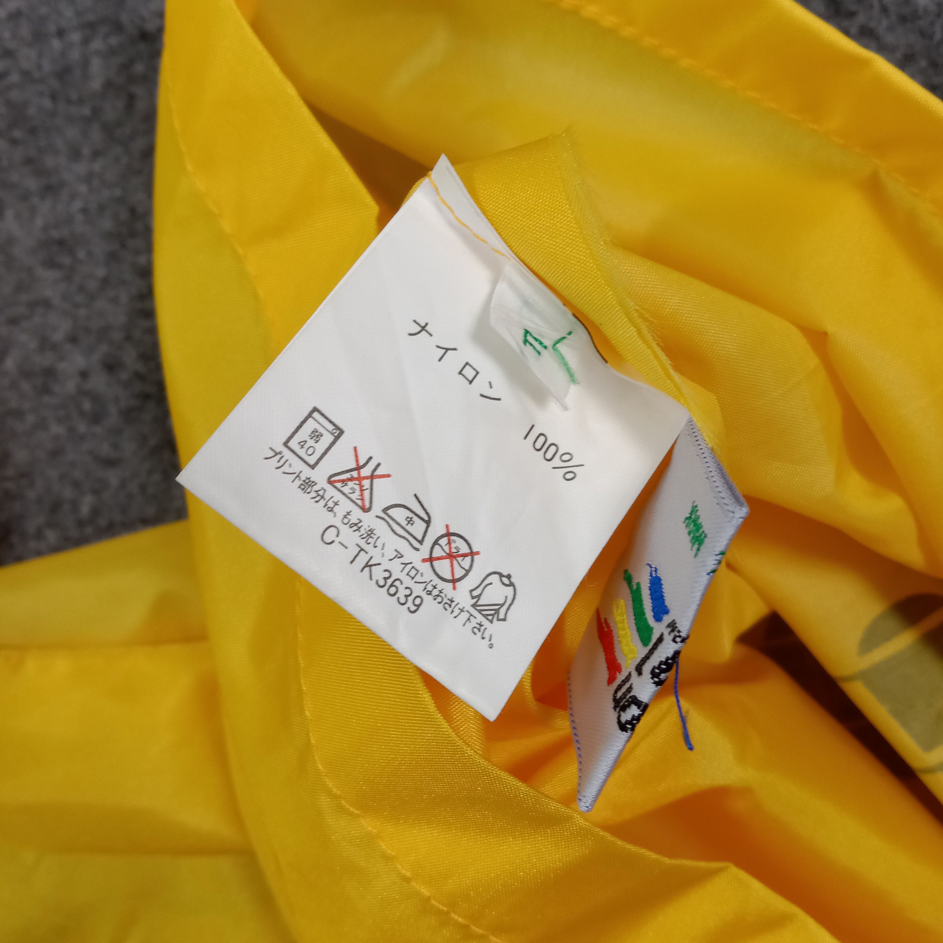 Benetton Formula 1 Racing Team Benetton Raincoat Free Size C269N15 Size US L / EU 52-54 / 3 - 7 Thumbnail