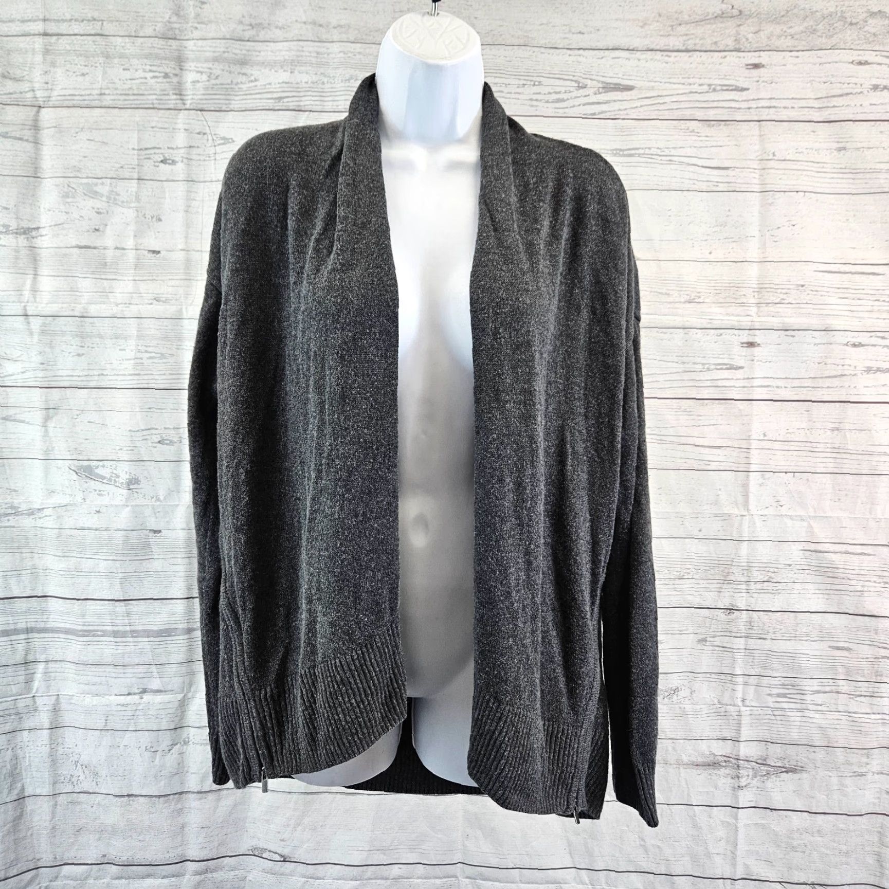 Banana Republic VINTAGE Banana Republic Womens Cardigan Sz Medium Gray Zipper Detail Open Front Viscose Size M / US 6-8 / IT 42-44 - 2 Thumbnail