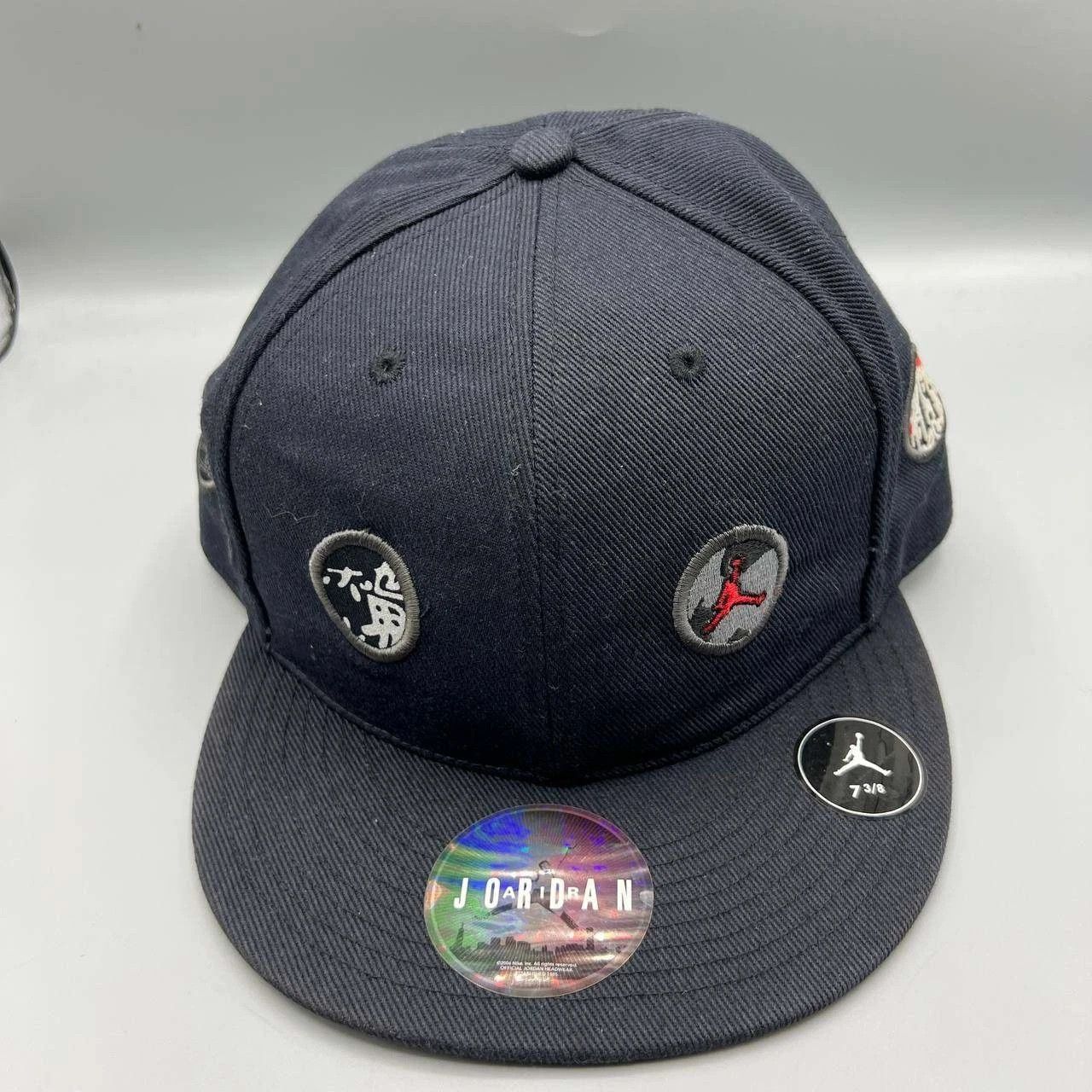 Jordan Brand Air Jordan Hat Men 7 3/8 Black Embroidered Fitted Cap Size ONE SIZE - 1 Thumbnail