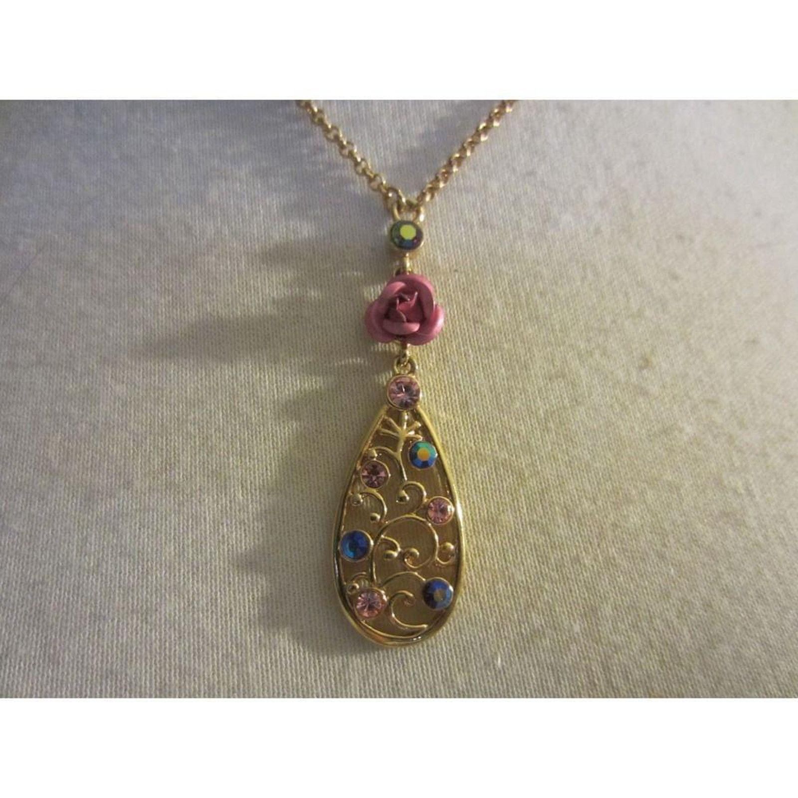 Vintage Gold Floral Teardrop Pendant Necklace Pink Rose Rhinestone Size ONE SIZE - 8 Thumbnail