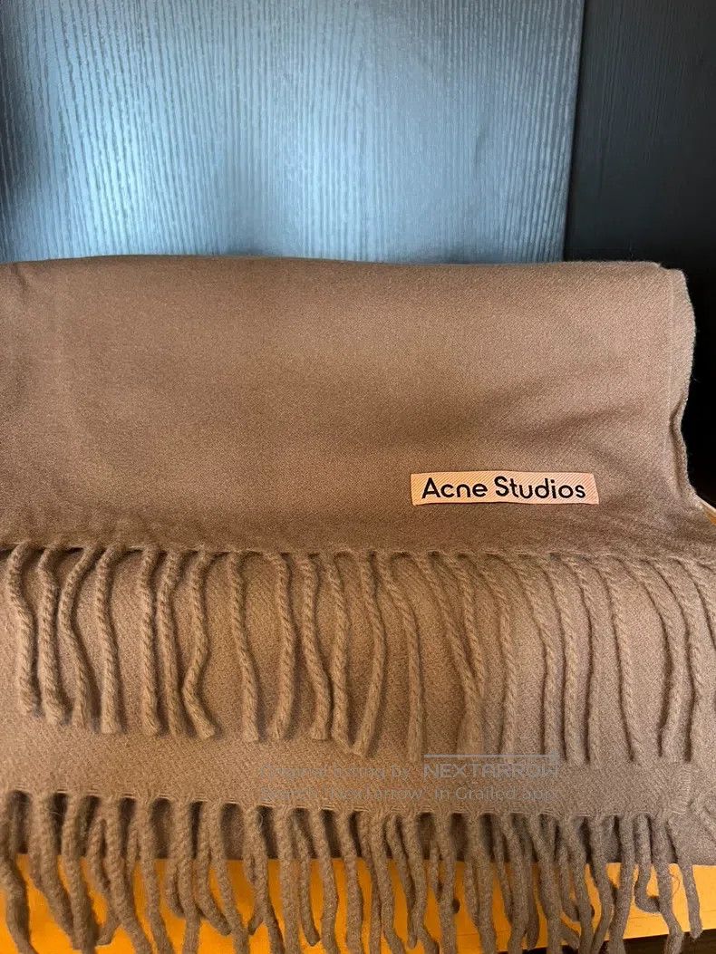 Acne Studios Acne Studios Brown Fringe Scarf - 100% Pure Wool Size ONE SIZE - 1 Thumbnail