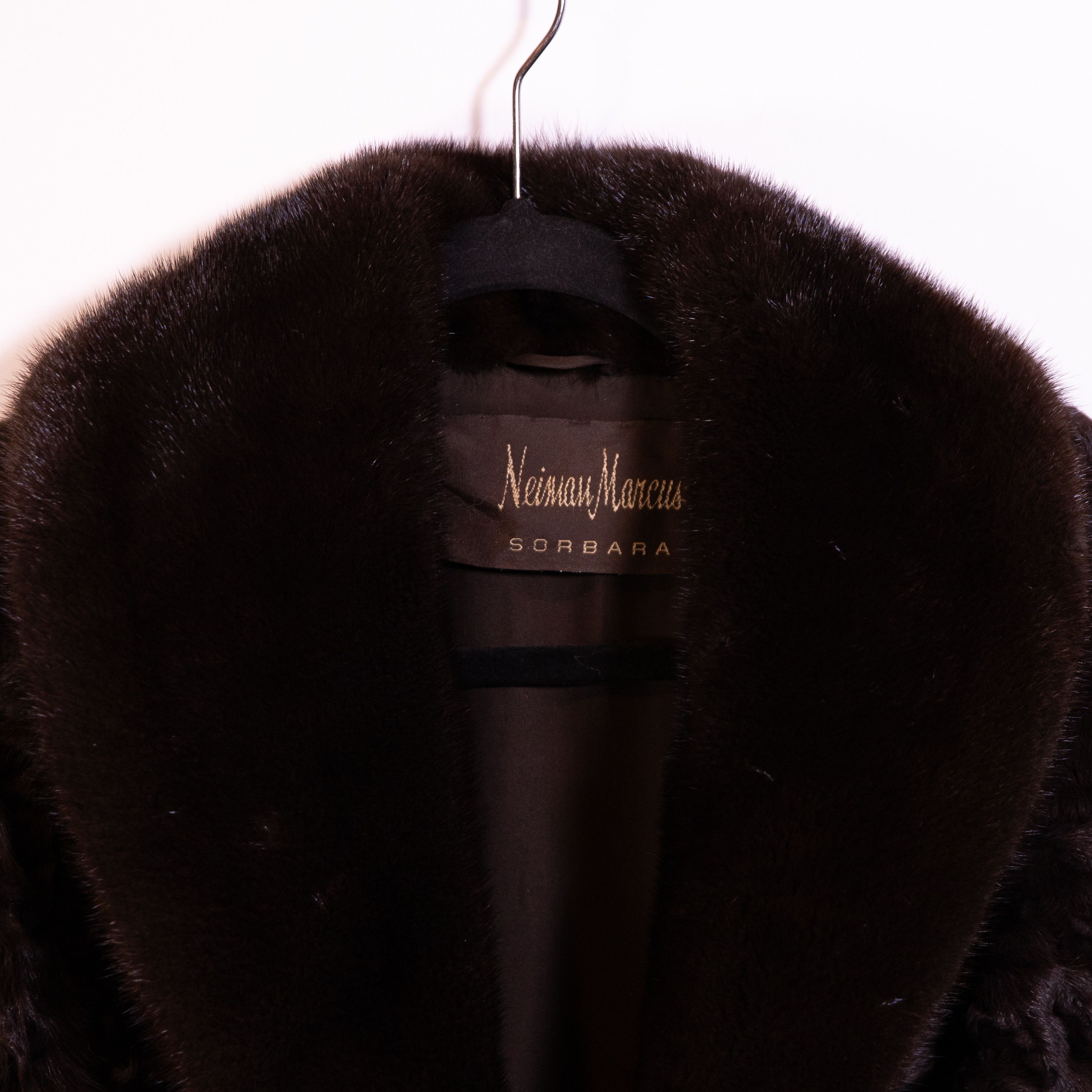 Neiman Marcus Neiman Marcus Genuine Lamb Fur Mink Trim Collar Size M / US 6-8 / IT 42-44 - 2 Thumbnail