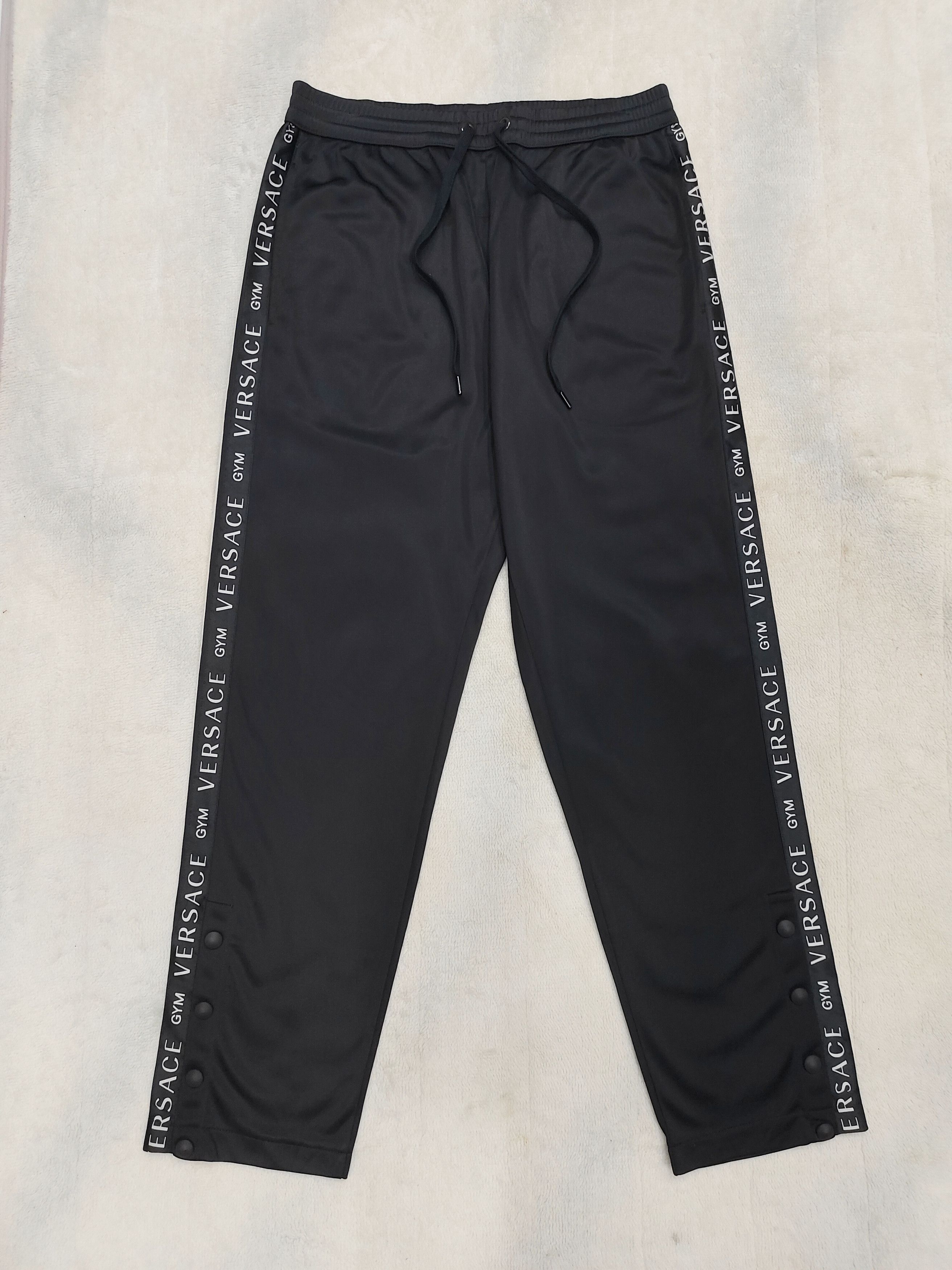 Versace 🇮🇹 Versace Gym Logo Side Striped Snap Tapped Track Pants Size US 30 / EU 46 - 3 Thumbnail