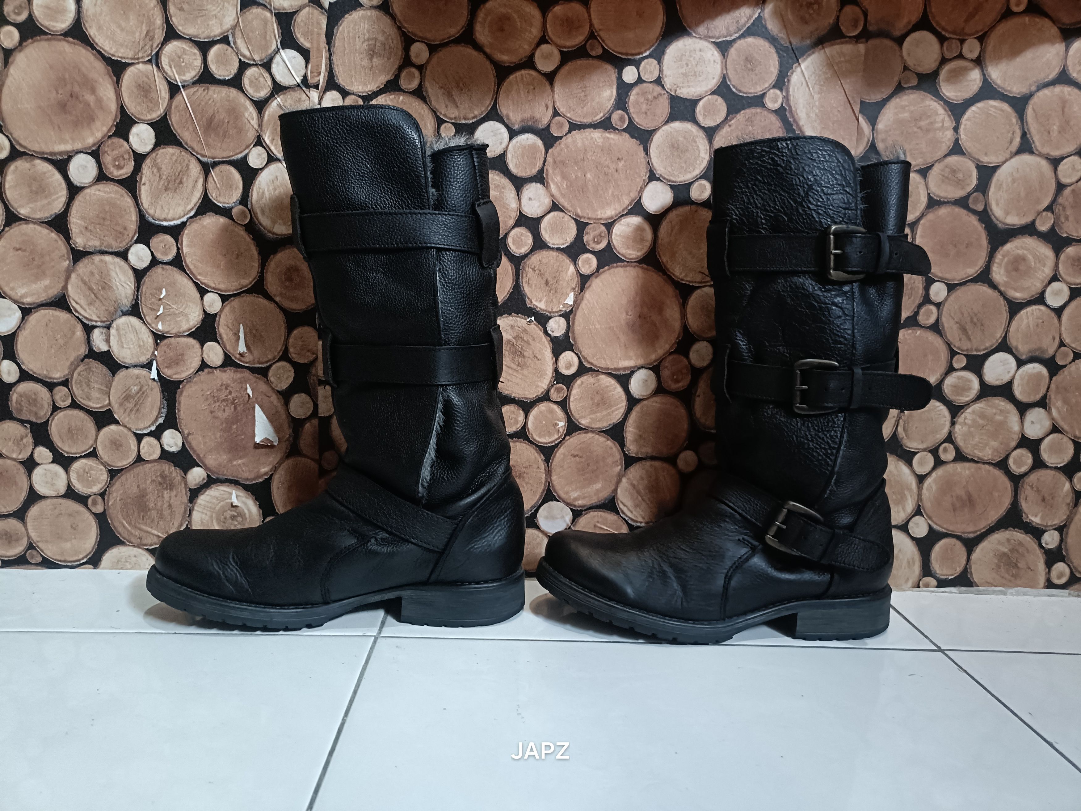 Steve Madden Y2K Steve Madden triple belt winter shearling leather boots Size US 7 / EU 40 - 1 Thumbnail