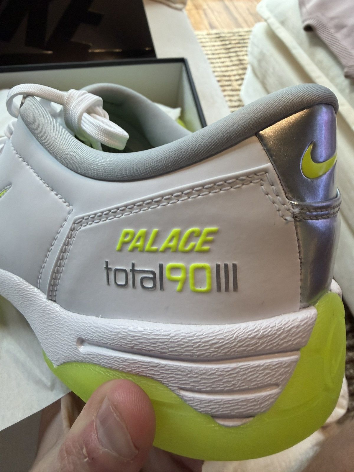 Nike Nike x Palace Total 90 3 Volt Size US 12.5 / EU 45-46 - 7 Thumbnail