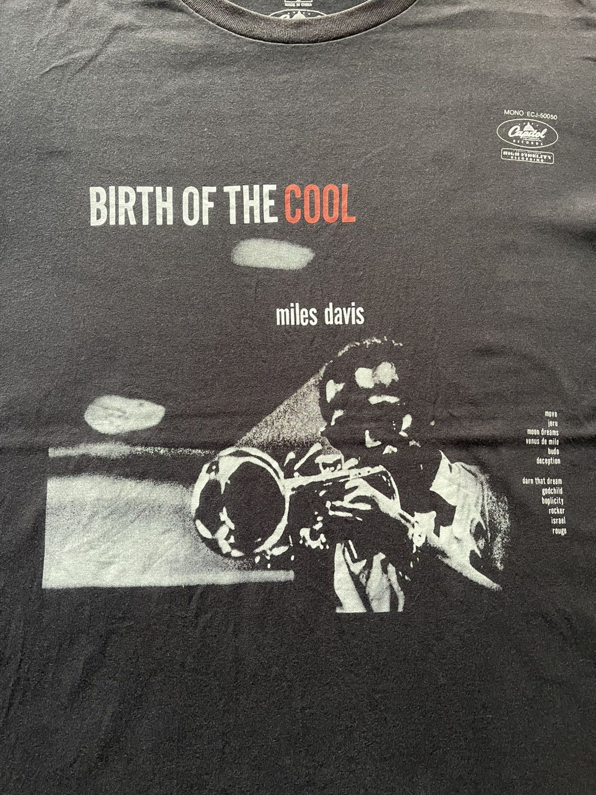 Uniqlo UNIQLO X CAPITAL RECORD MILES DAVIS TEE VERY RARE Size US L / EU 52-54 / 3 - 2 Thumbnail