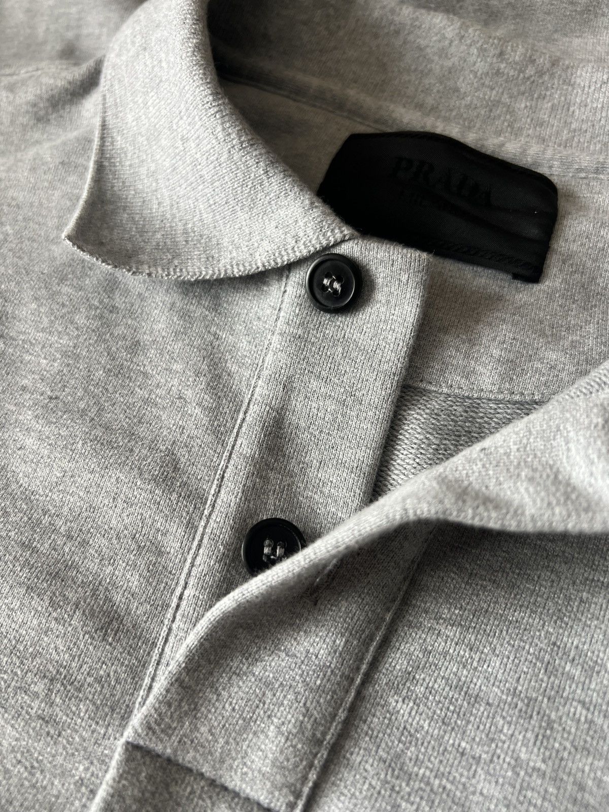 Prada 🔥🔥 Prada Crest Logo Sweatshirt Size US M / EU 48-50 / 2 - 7 Thumbnail