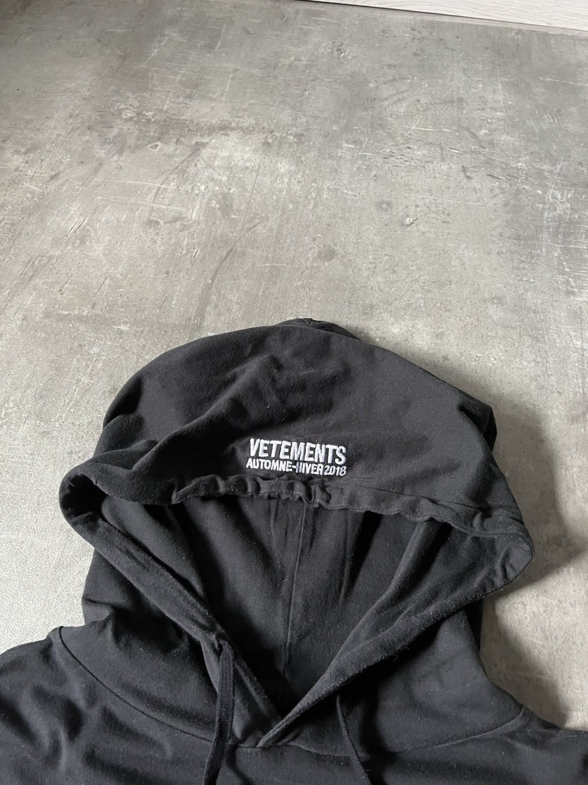 Vetements Vetements Fall/Winter 2018 tour metal hoodie black Size US L / EU 52-54 / 3 - 6 Thumbnail