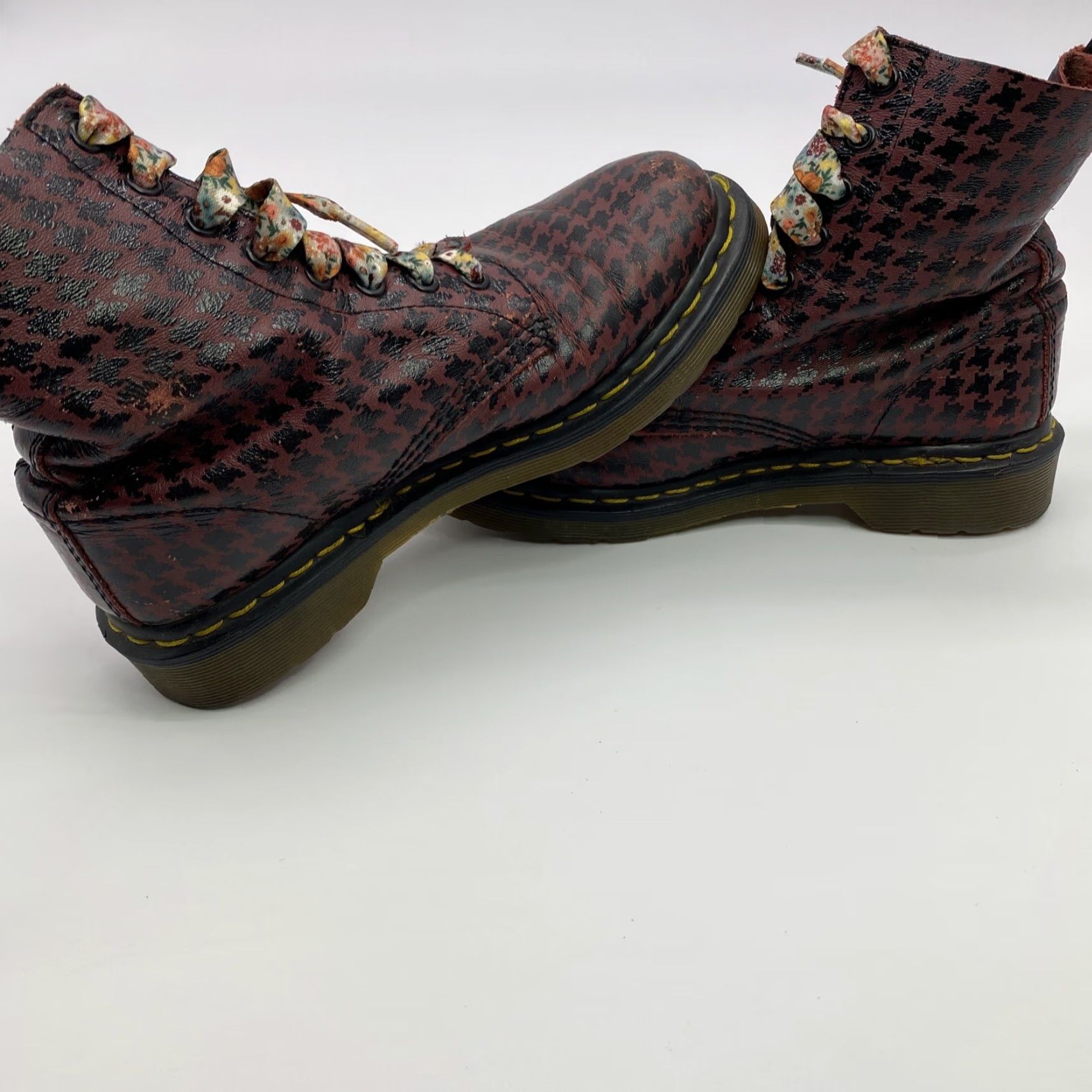 Dr. Martens VINTAGE? (No) Dr. Martens Pina Combat Boot Houndstooth Red Black Lace Up Mid-Calf Women Adult 7 US 38 EU 5 UK 5 B Black Red 90s Punk Boots womens Size US 5 / IT 35 - 6 Thumbnail