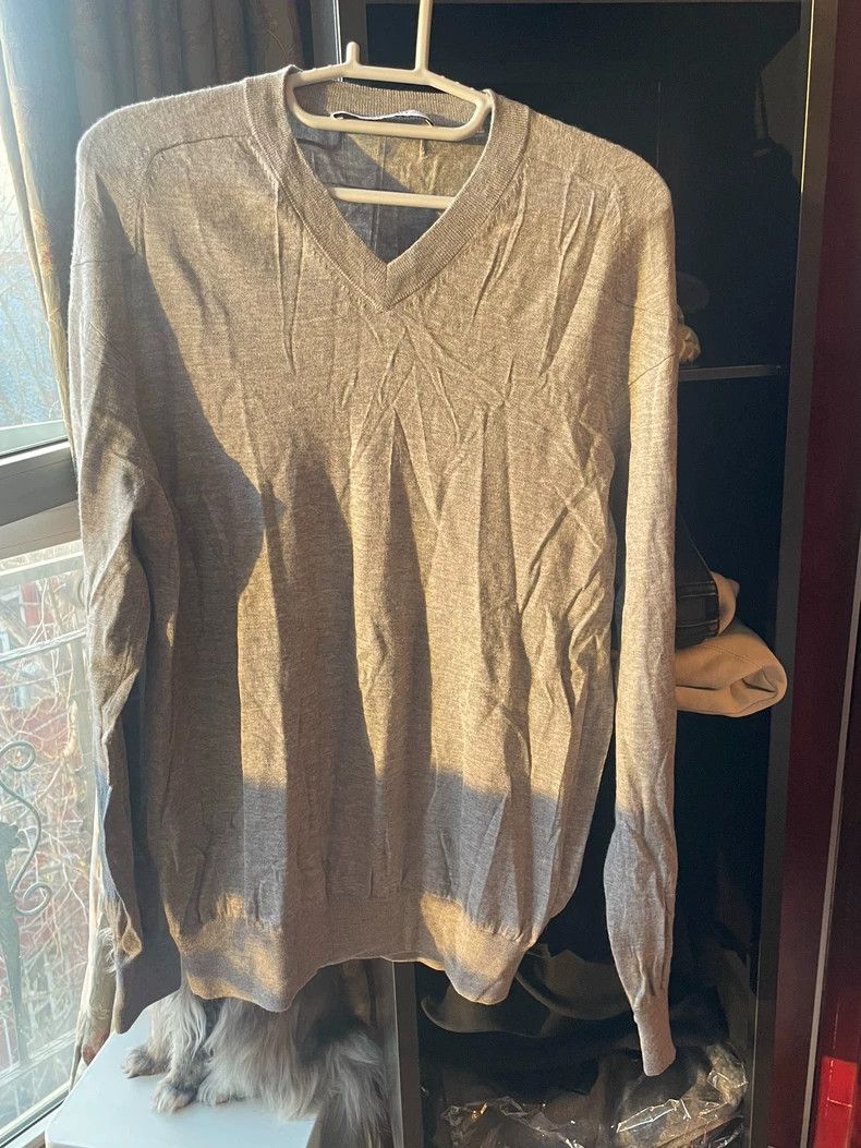 Givenchy Givenchy Light gray V-neck wool sweater, size XL Size US XL / EU 56 / 4 - 1 Thumbnail