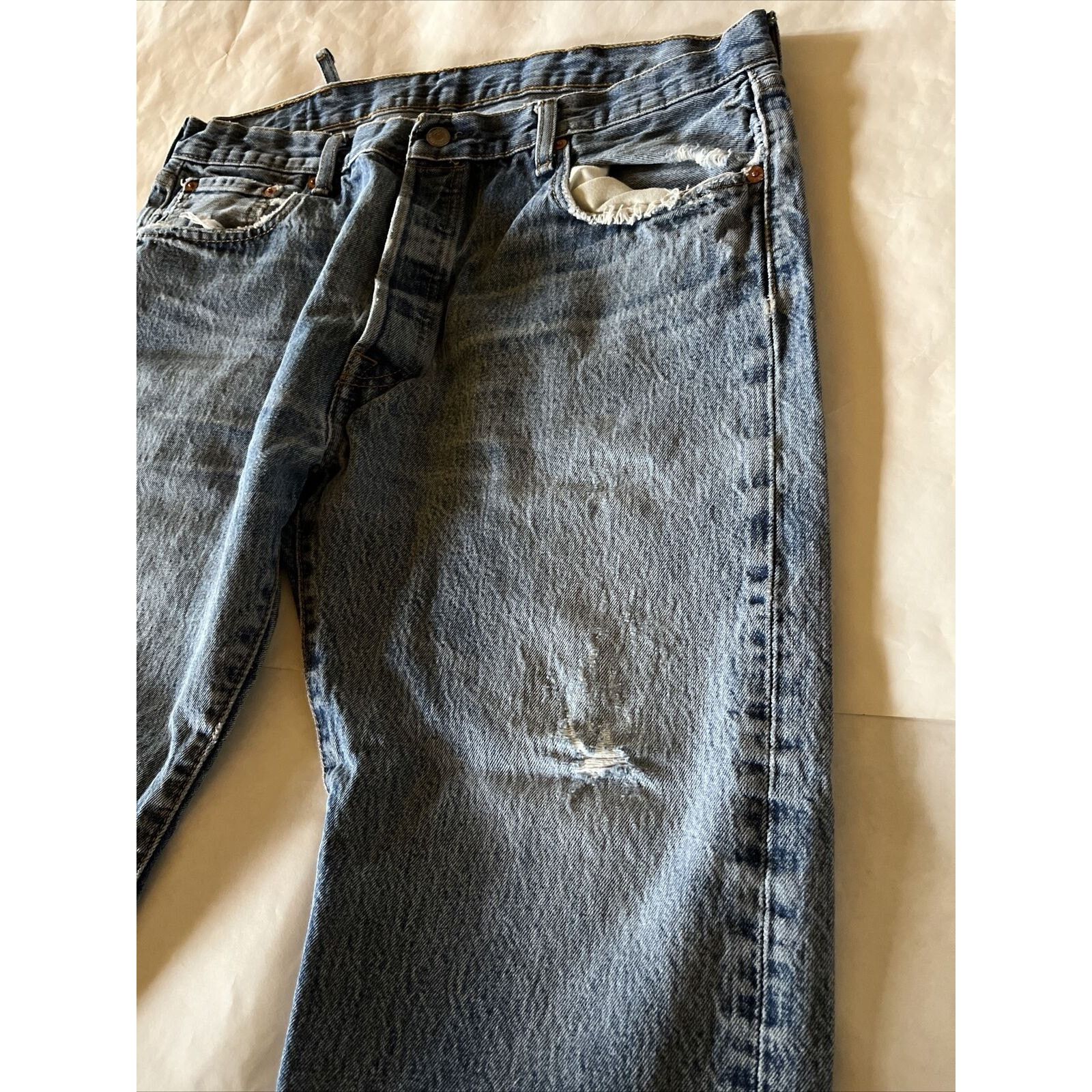 Levi's Levis 501 Jeans 38x30 Blue Denim Button Med Wash Distressed Size US 38 / EU 54 - 10 Thumbnail