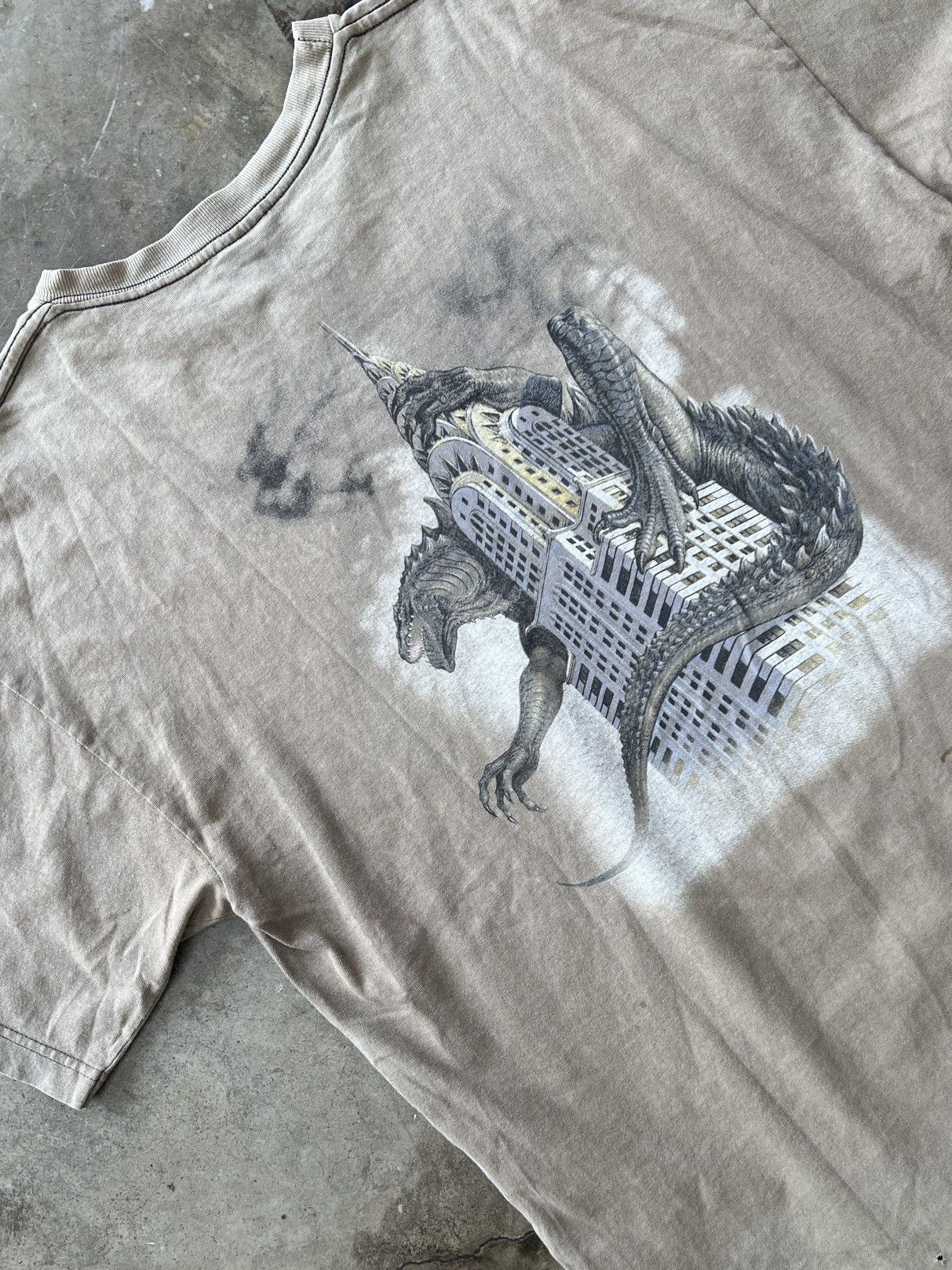 Vintage Vintage 1998 Godzilla Eye Movie Promo Tee Cronies Tag XL Size US XL / EU 56 / 4 - 1 Thumbnail