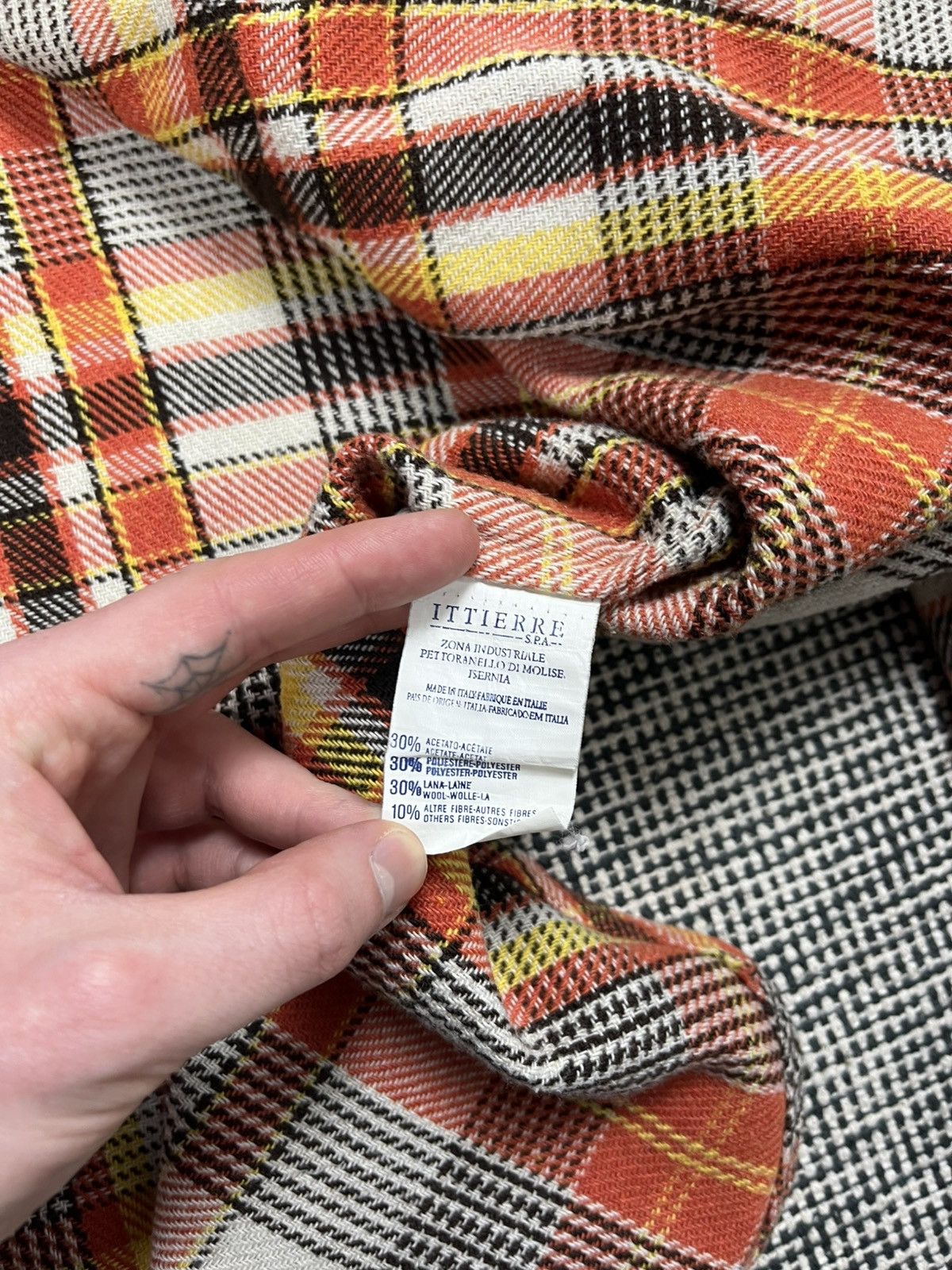 Dolce & Gabbana y2k D&G Dolce & Gabbana distressed oversized flannel shirt Size US L / EU 52-54 / 3 - 4 Thumbnail