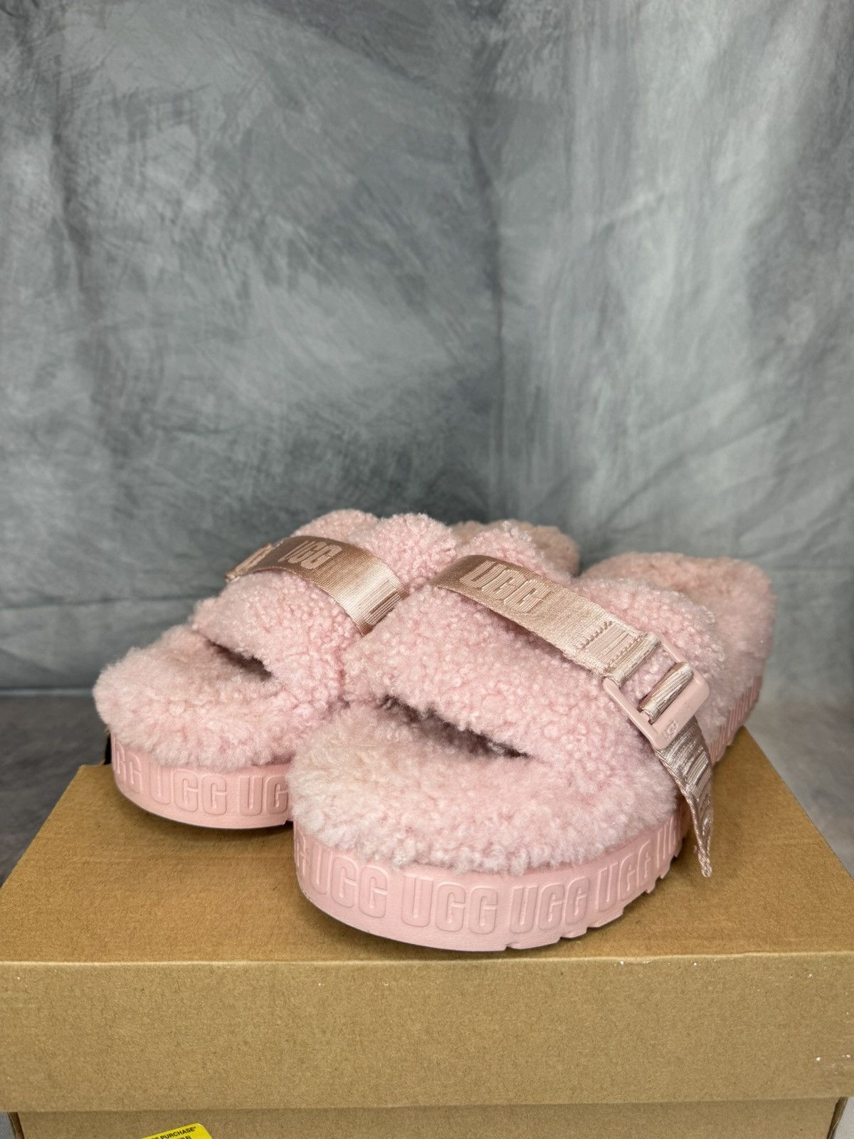 Pink × Ugg UGG Fluffita Size US 9 / IT 39 - 1 Thumbnail